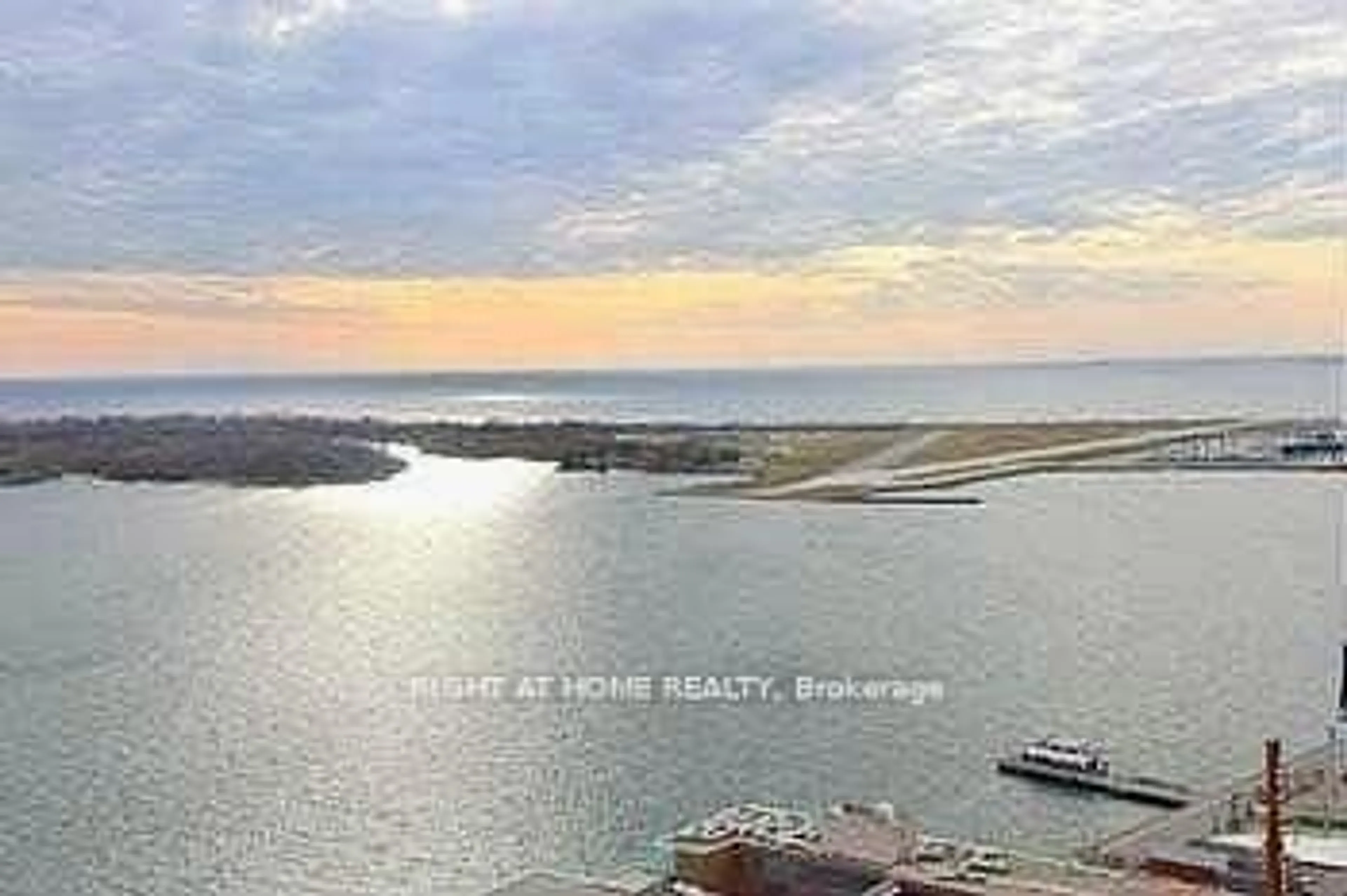 Unknown for 77 Harbour Sq #3803, Toronto Ontario M5J 2S2