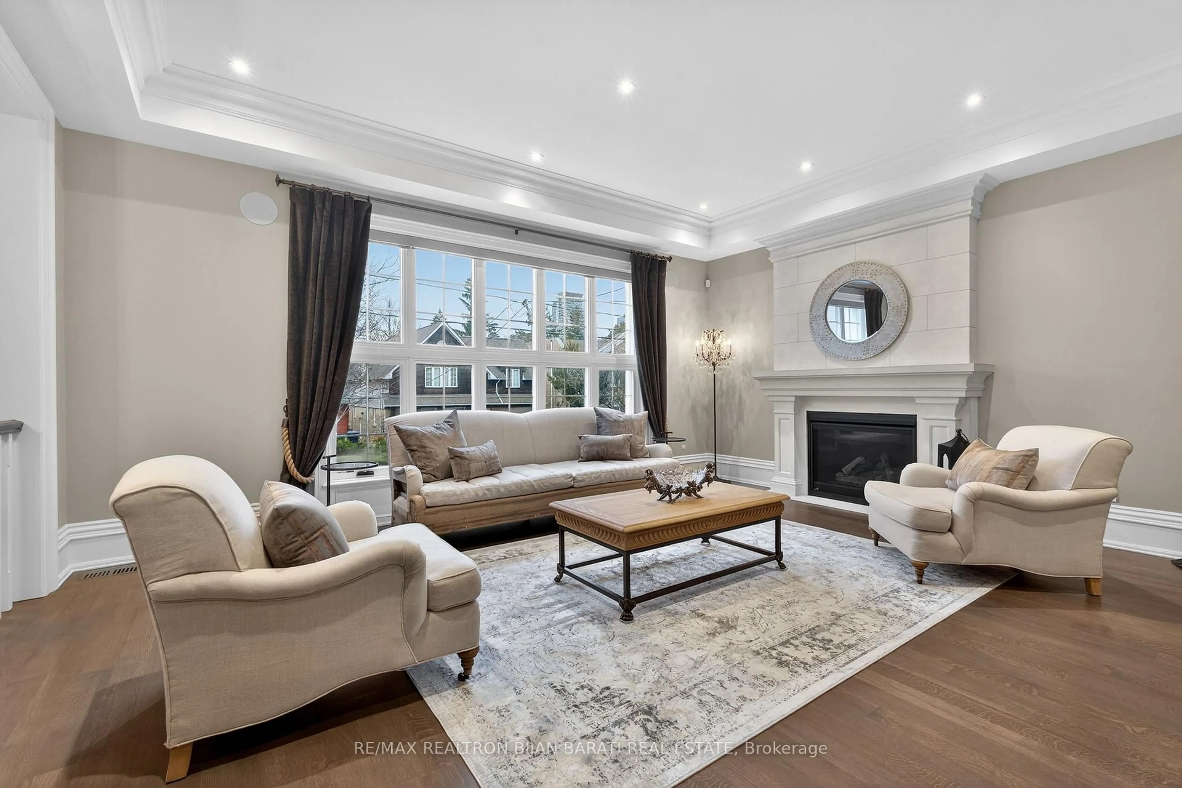 Living room with furniture, unknown for 97 Burnett Ave, Toronto Ontario M2N 1V4