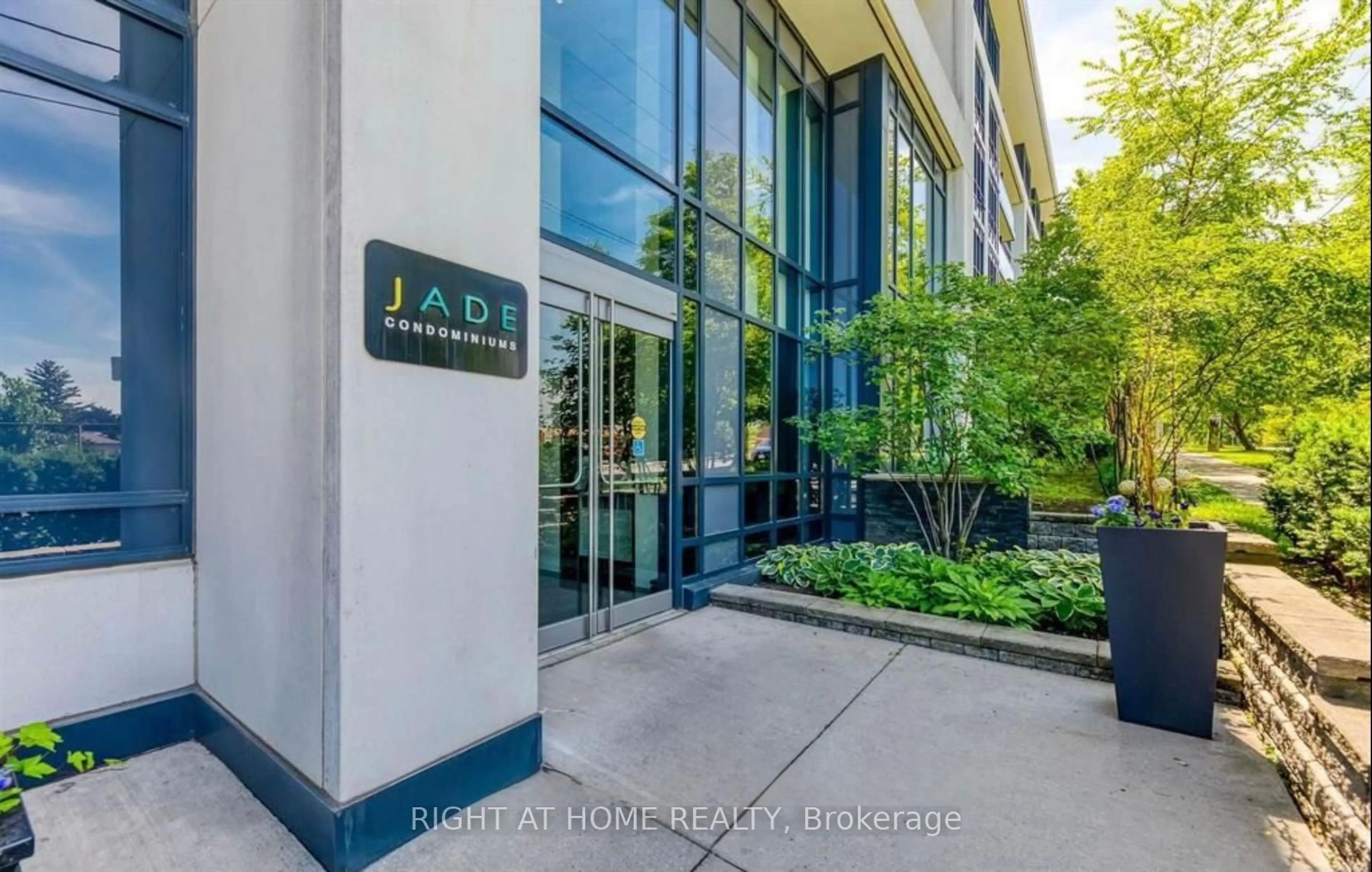 Unknown for 399 Spring Garden Ave #228, Toronto Ontario M2N 3H6