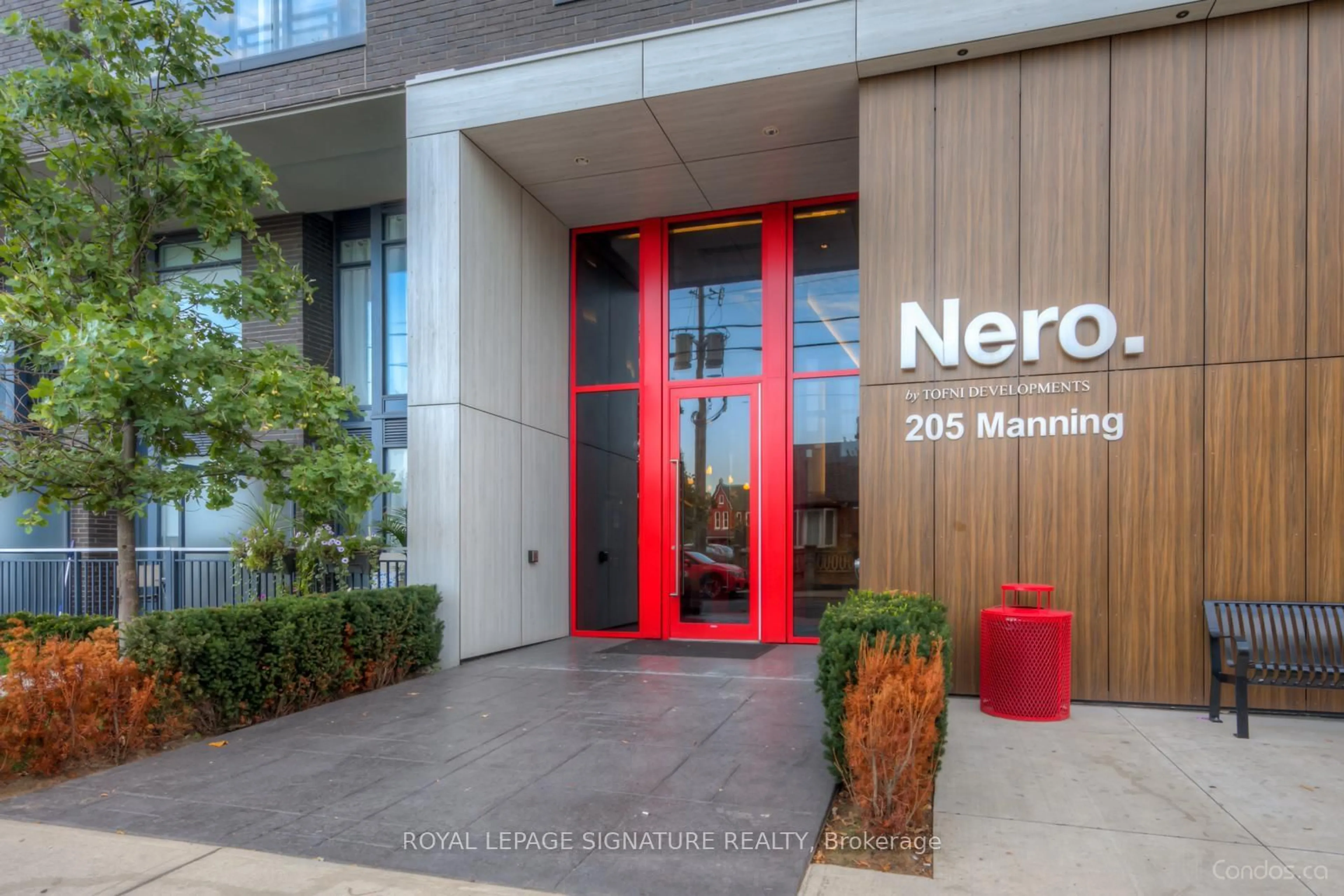 Unknown for 205 Manning Ave #415, Toronto Ontario M6J 0E2