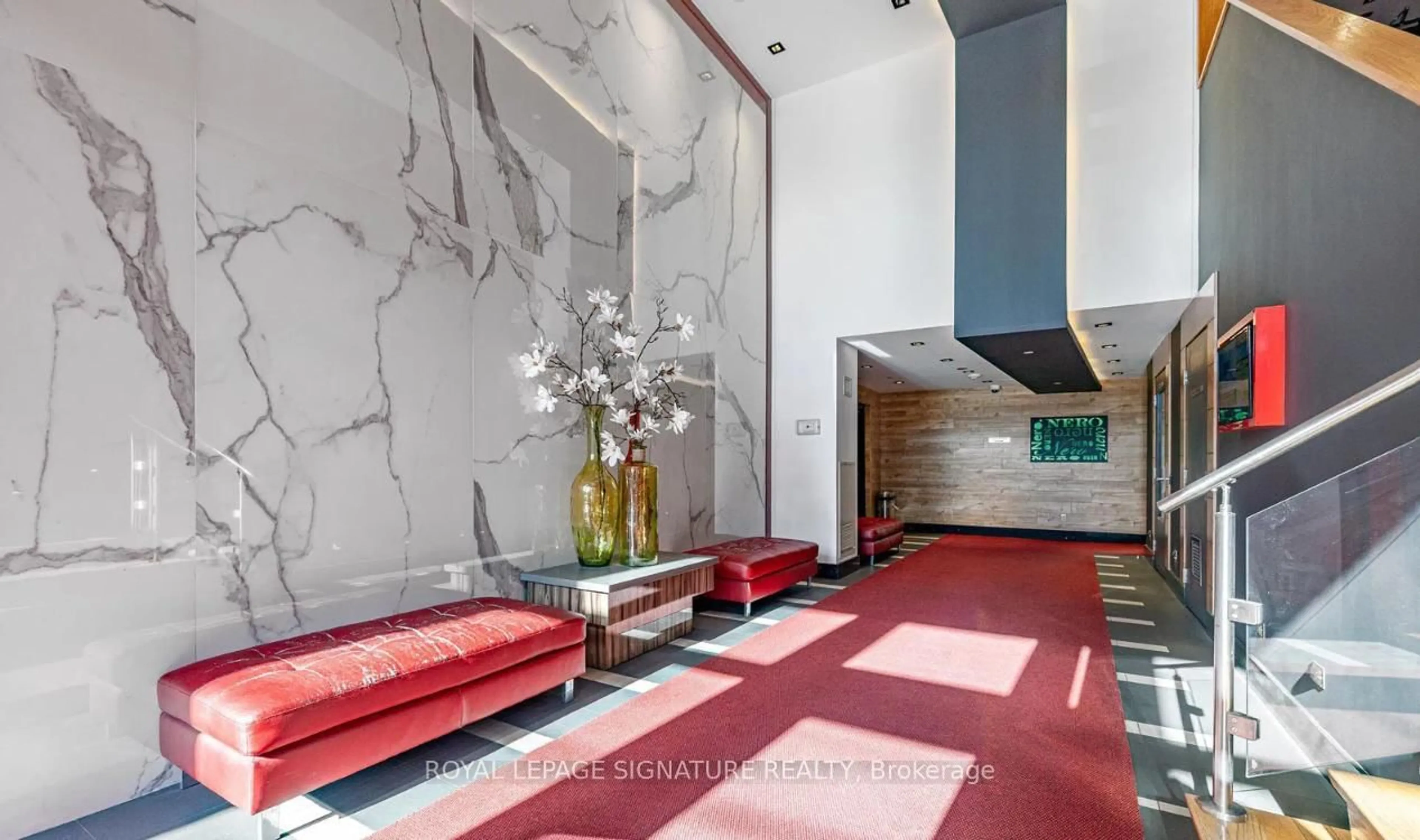 Lobby for 205 Manning Ave #415, Toronto Ontario M6J 0E2