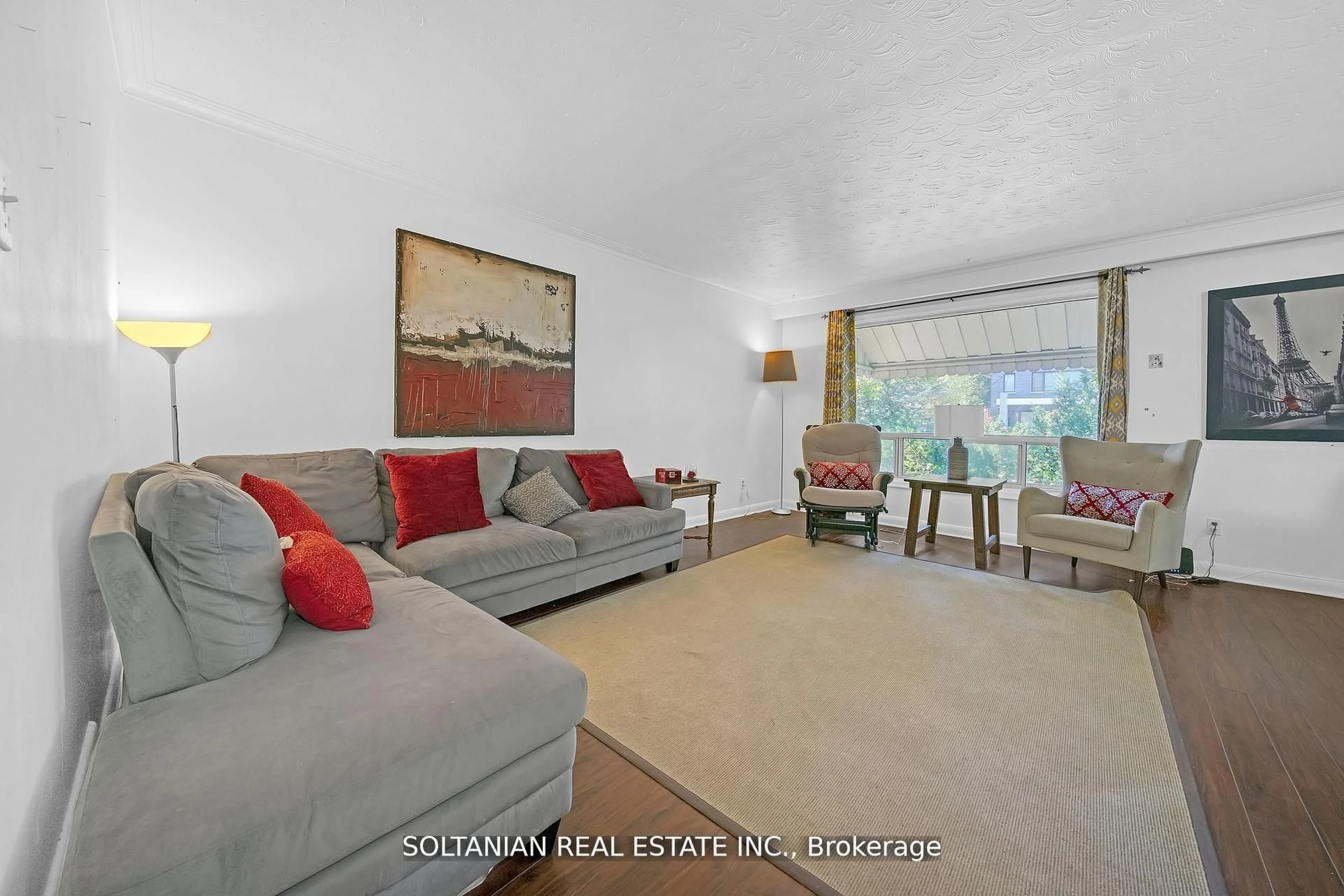 Living room with furniture, unknown for 183 Maxome Ave, Toronto Ontario M2M 3L1