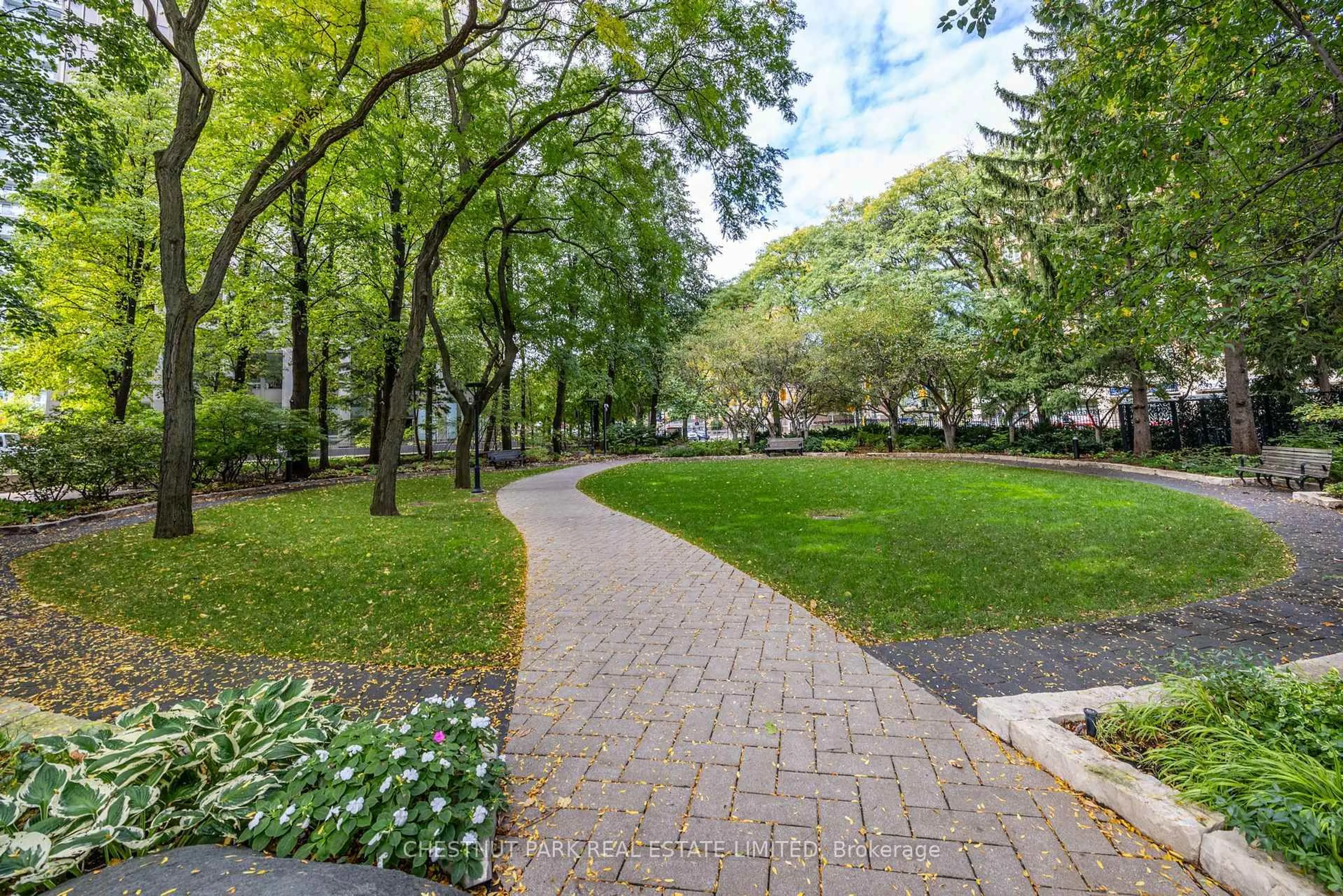 Patio, street for 63 St Clair Ave #Suite 1002, Toronto Ontario M4V 2Y9