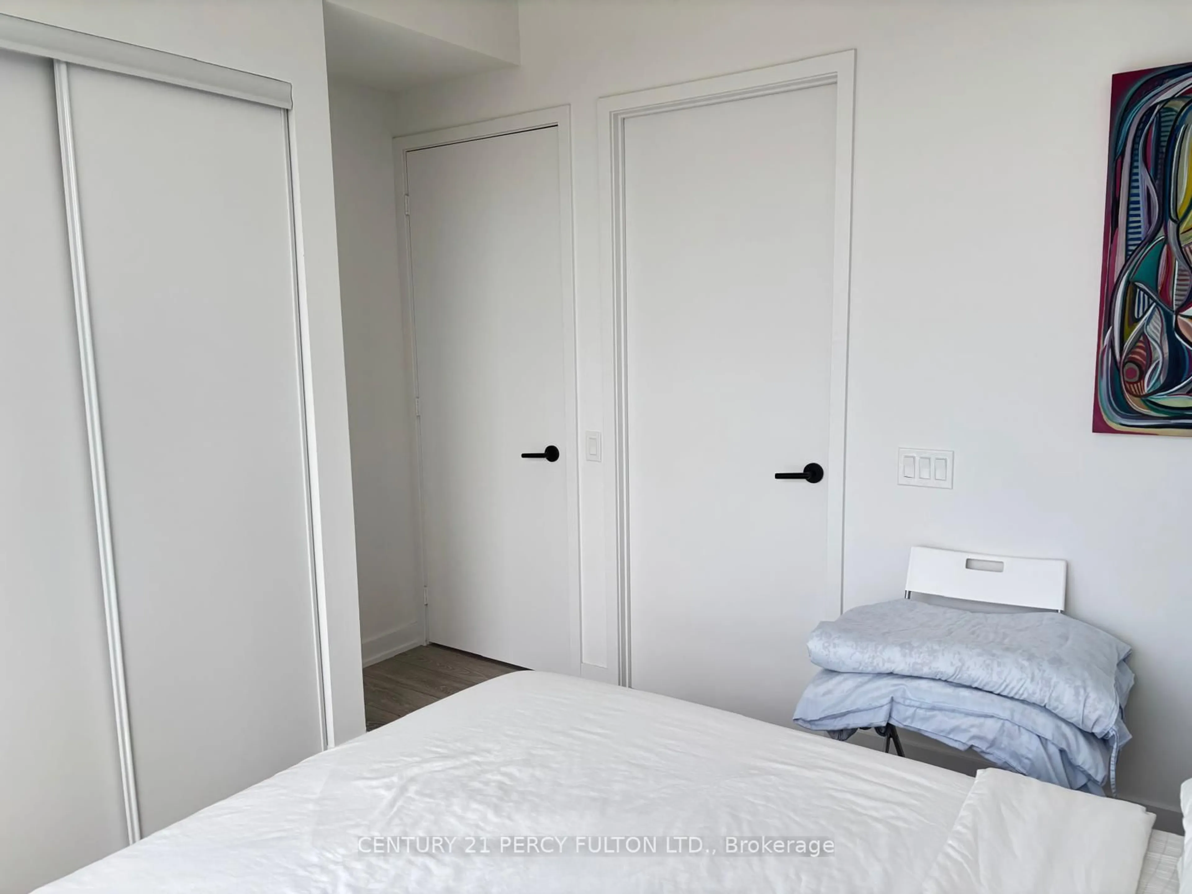 A pic of a room for 108 Peter St #2613, Toronto Ontario M5V 0W2
