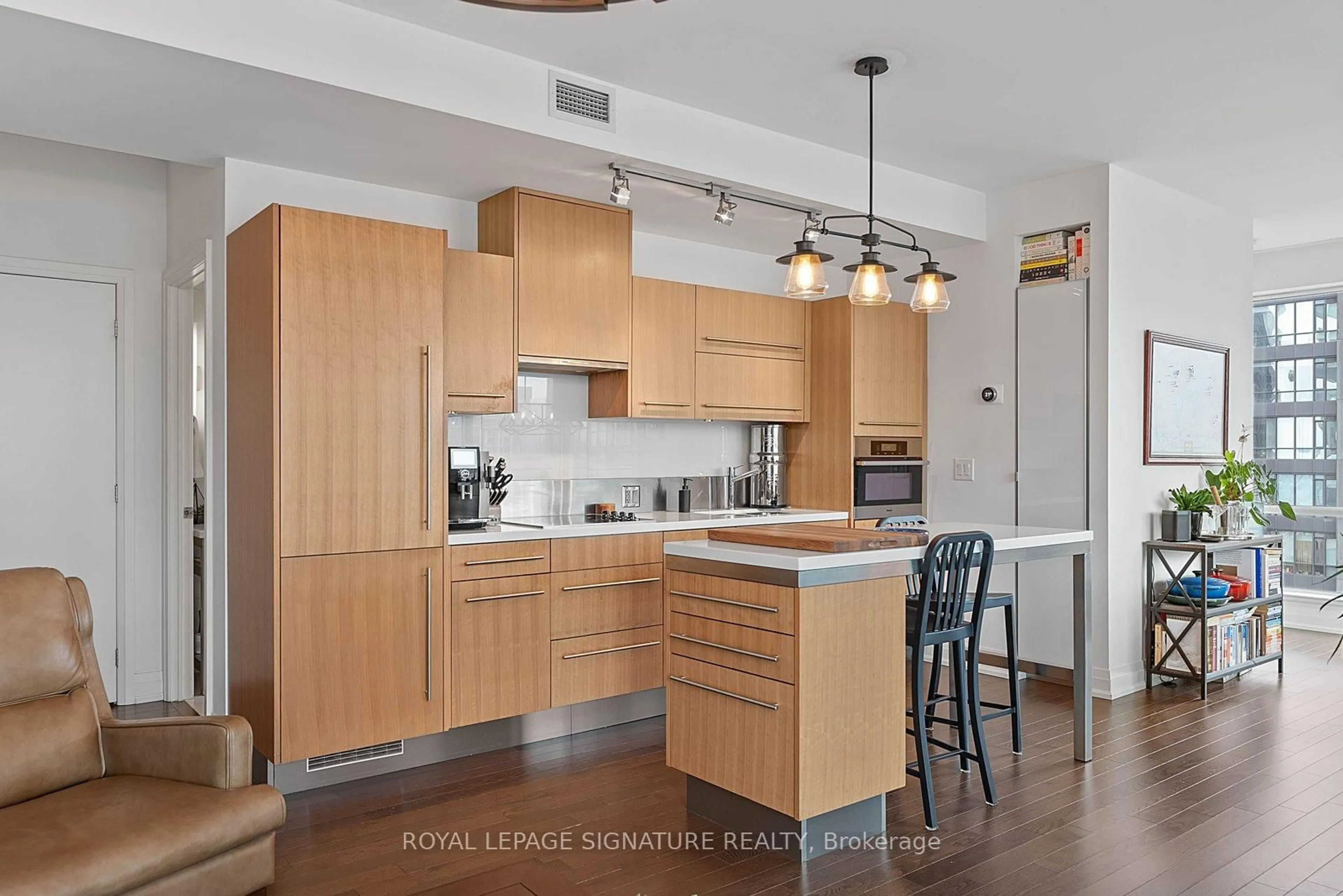 Unknown for 80 John St #3008, Toronto Ontario M5V 3X4