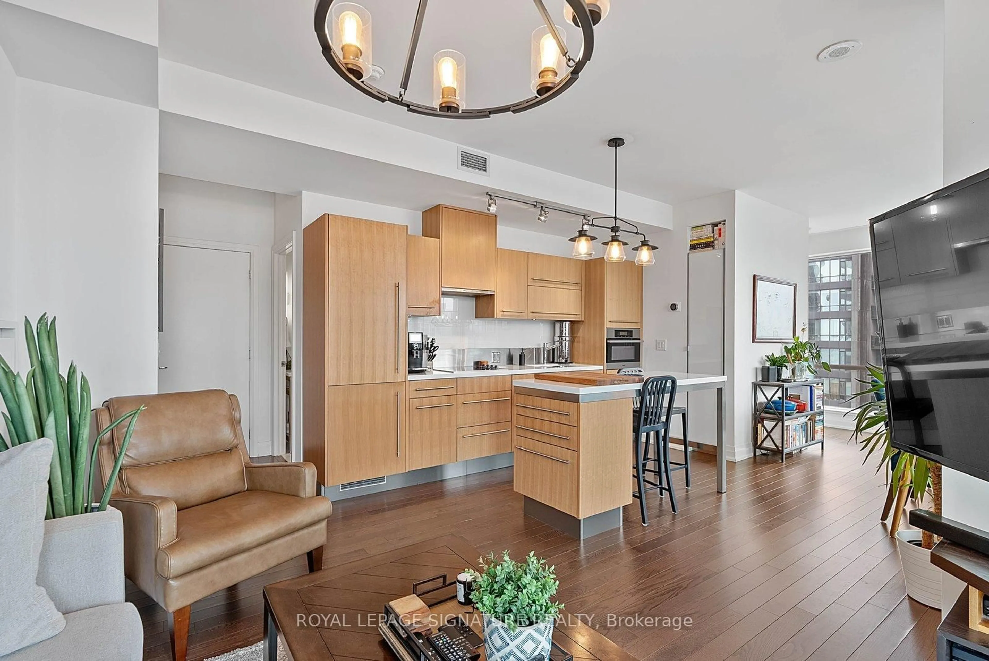 Open concept kitchen, unknown for 80 John St #3008, Toronto Ontario M5V 3X4