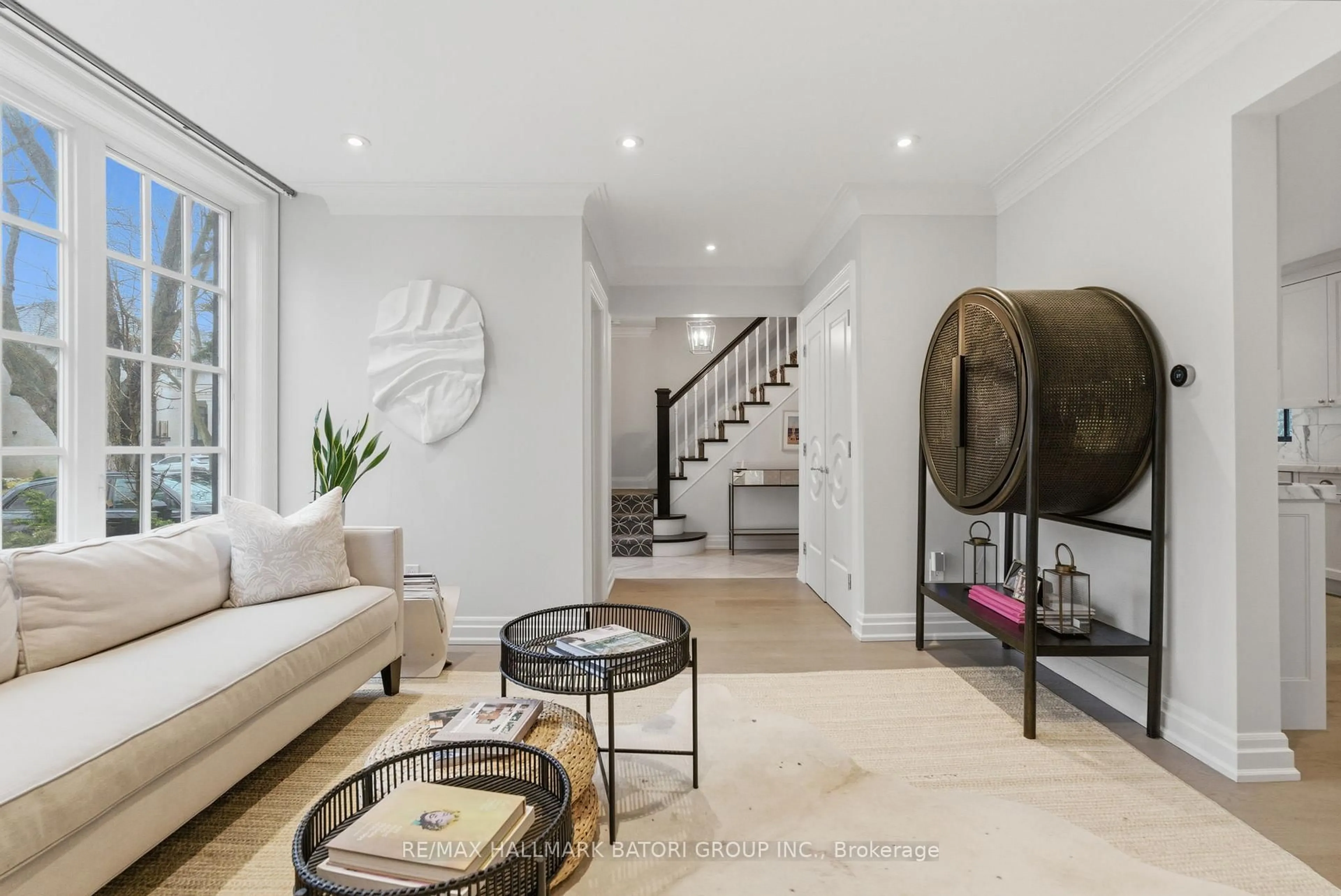 Unknown for 69 Kimbark Blvd, Toronto Ontario M5N 2X9