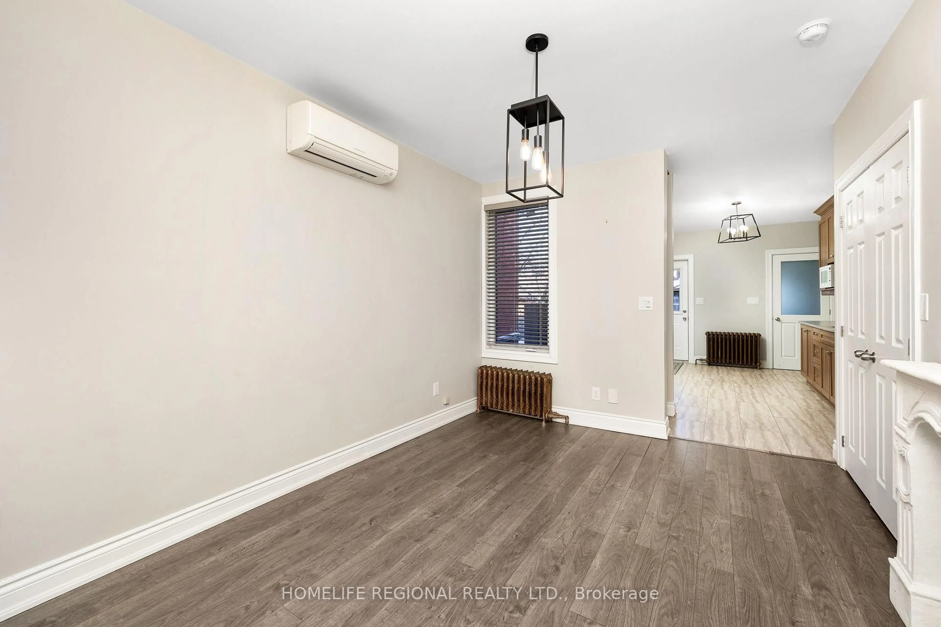 A pic of a room for 200 Roxton Rd, Toronto Ontario M6J 2Y5