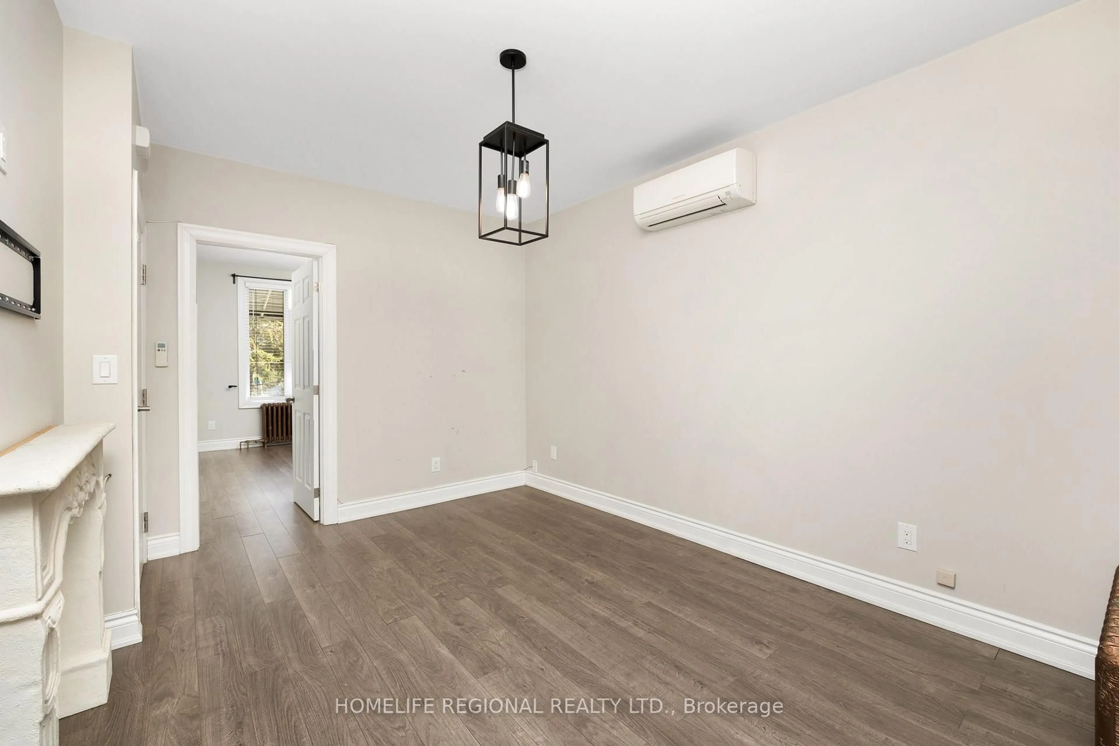 A pic of a room for 200 Roxton Rd, Toronto Ontario M6J 2Y5