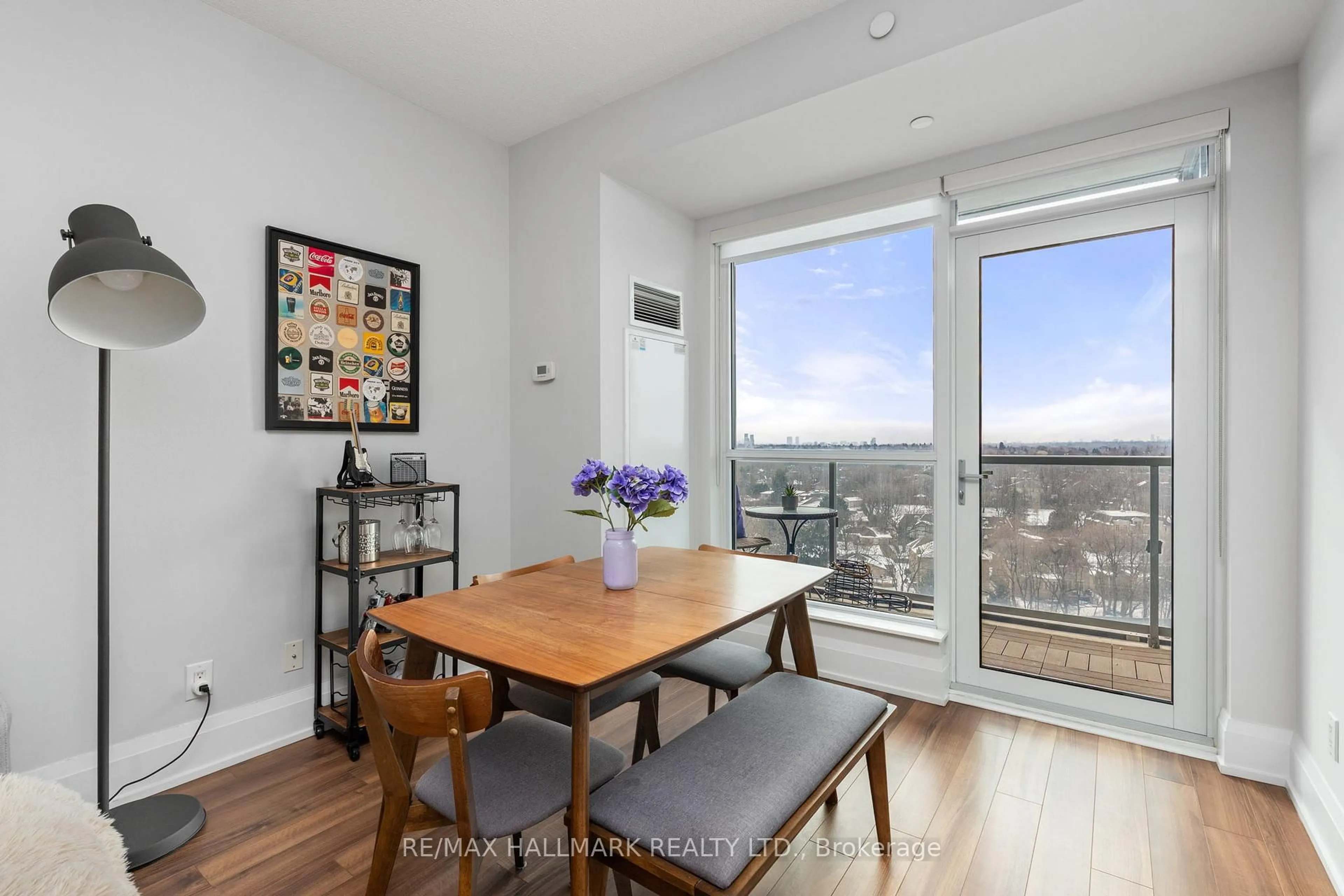 Dining room, wood/laminate floor for 120 Harrison Garden Blvd #1208, Toronto Ontario M2N 0H1