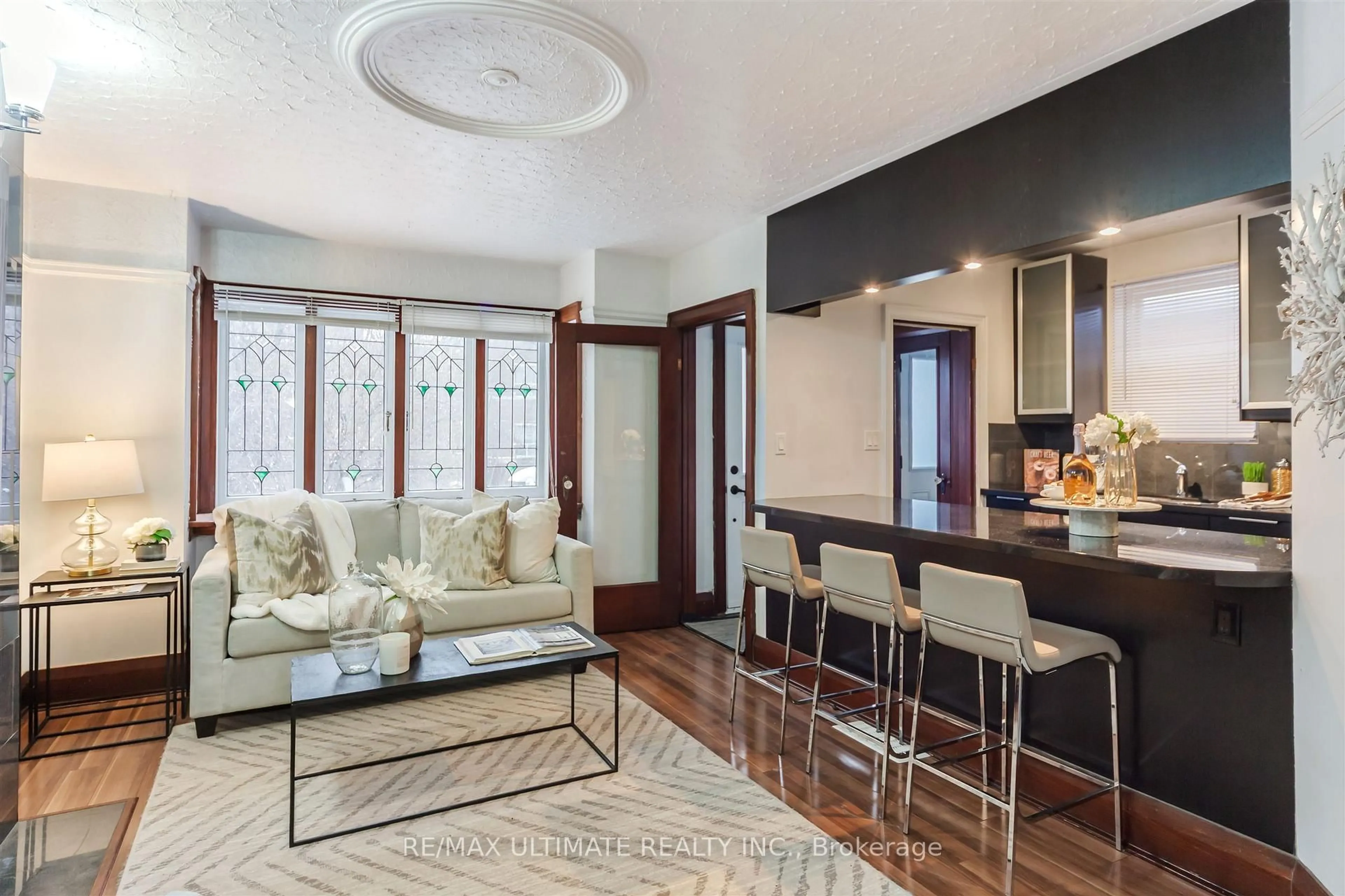 Unknown for 46 Lorindale Ave, Toronto Ontario M5M 3C2