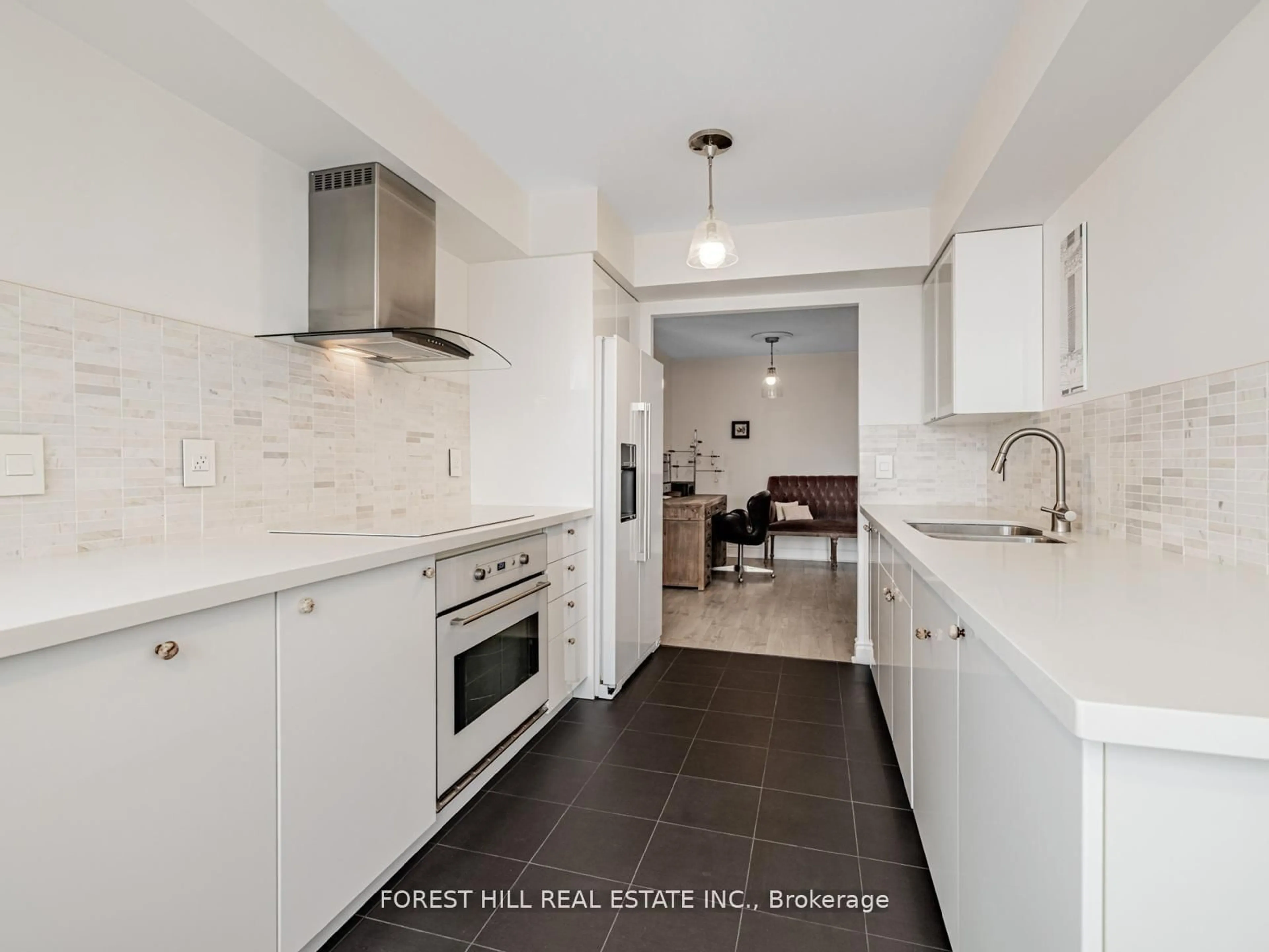 Open concept kitchen, ceramic/tile floor for 880 Grandview Way #1103, Toronto Ontario M2N 7B2
