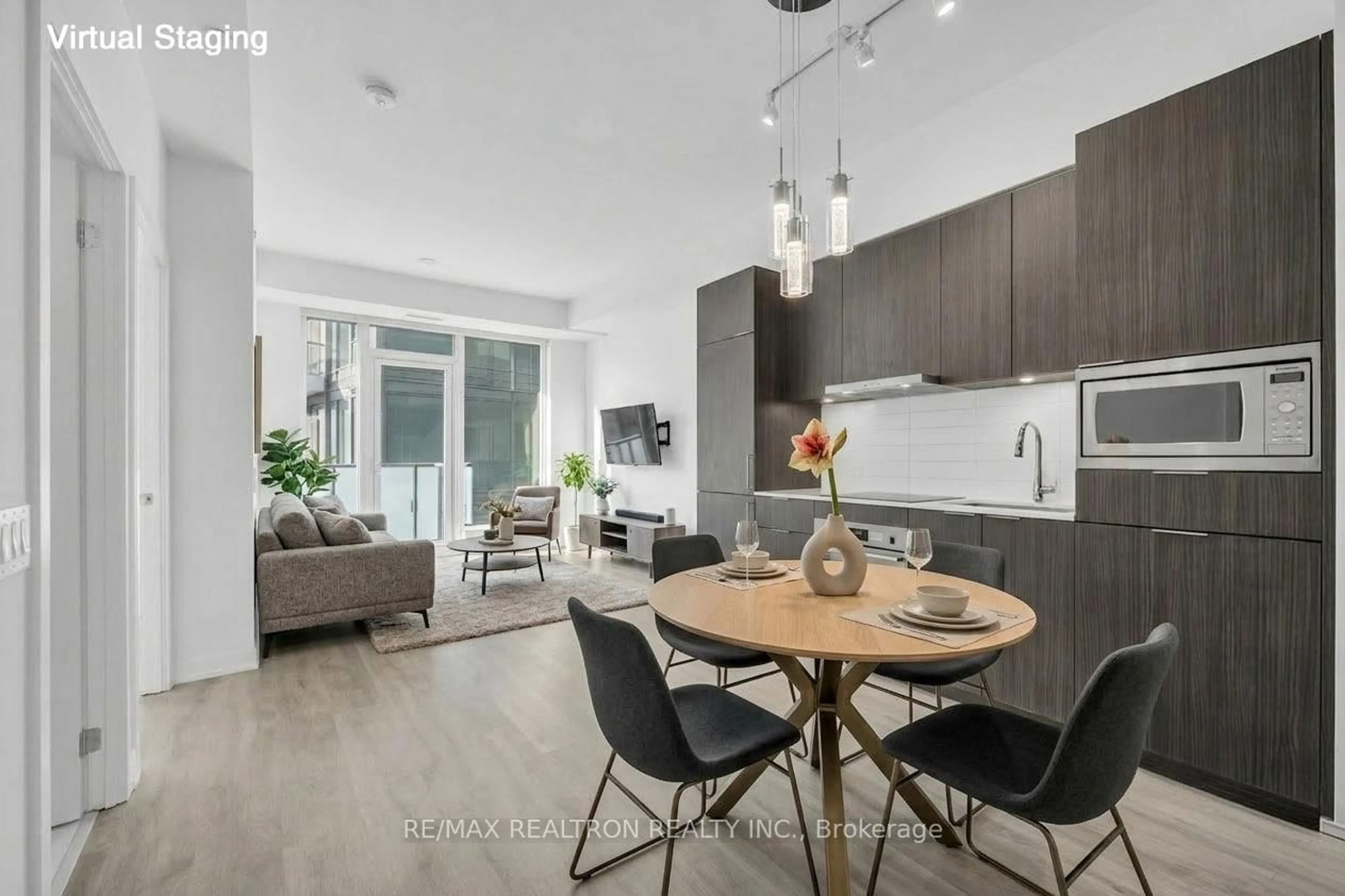 Open concept kitchen, unknown for 7 Golden Lion Hts #N643, Toronto Ontario M2M 0C1