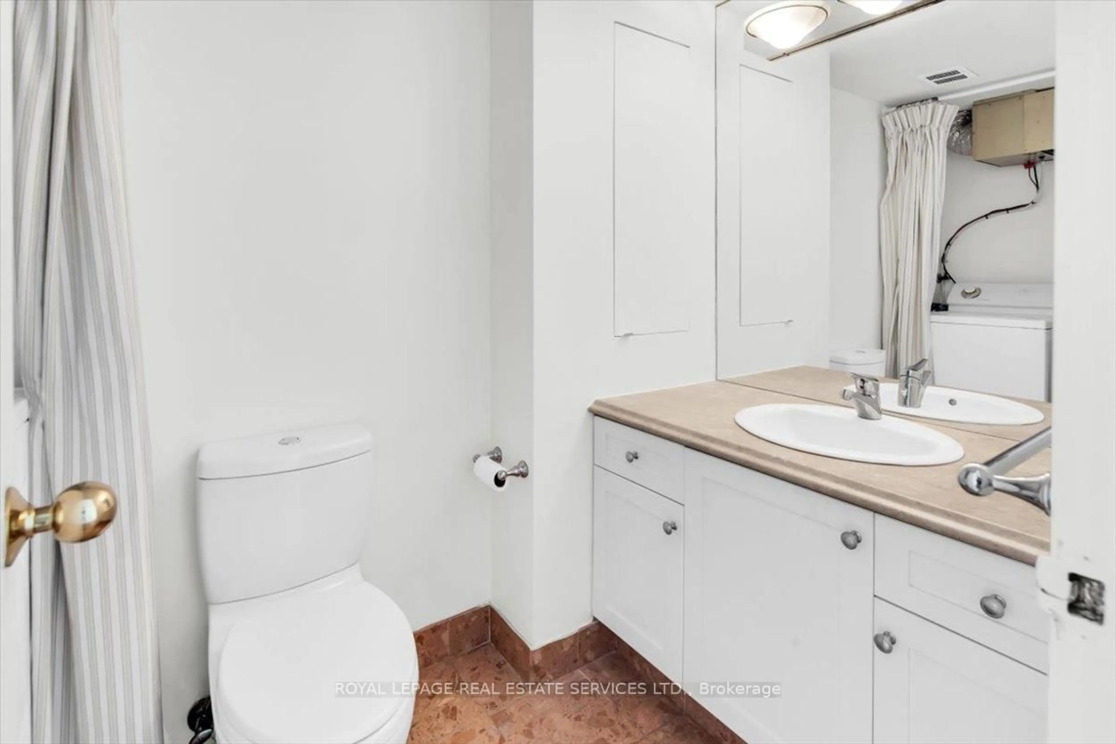 Standard bathroom, unknown for 190 St George St #1005, Toronto Ontario M5R 2N4