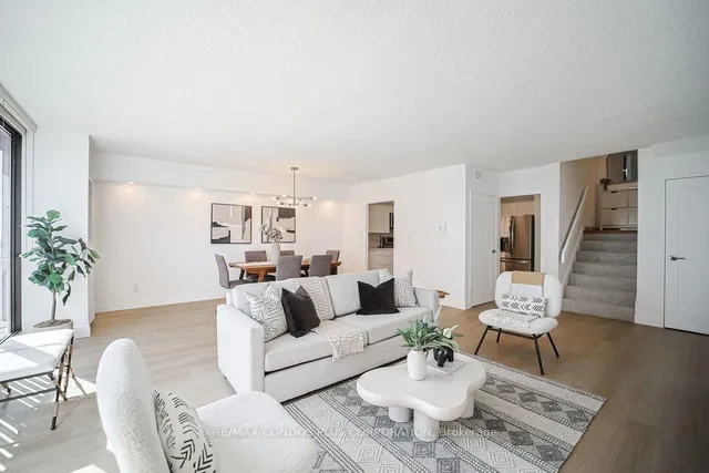 33 HARBOUR Sq #2232, Toronto 5