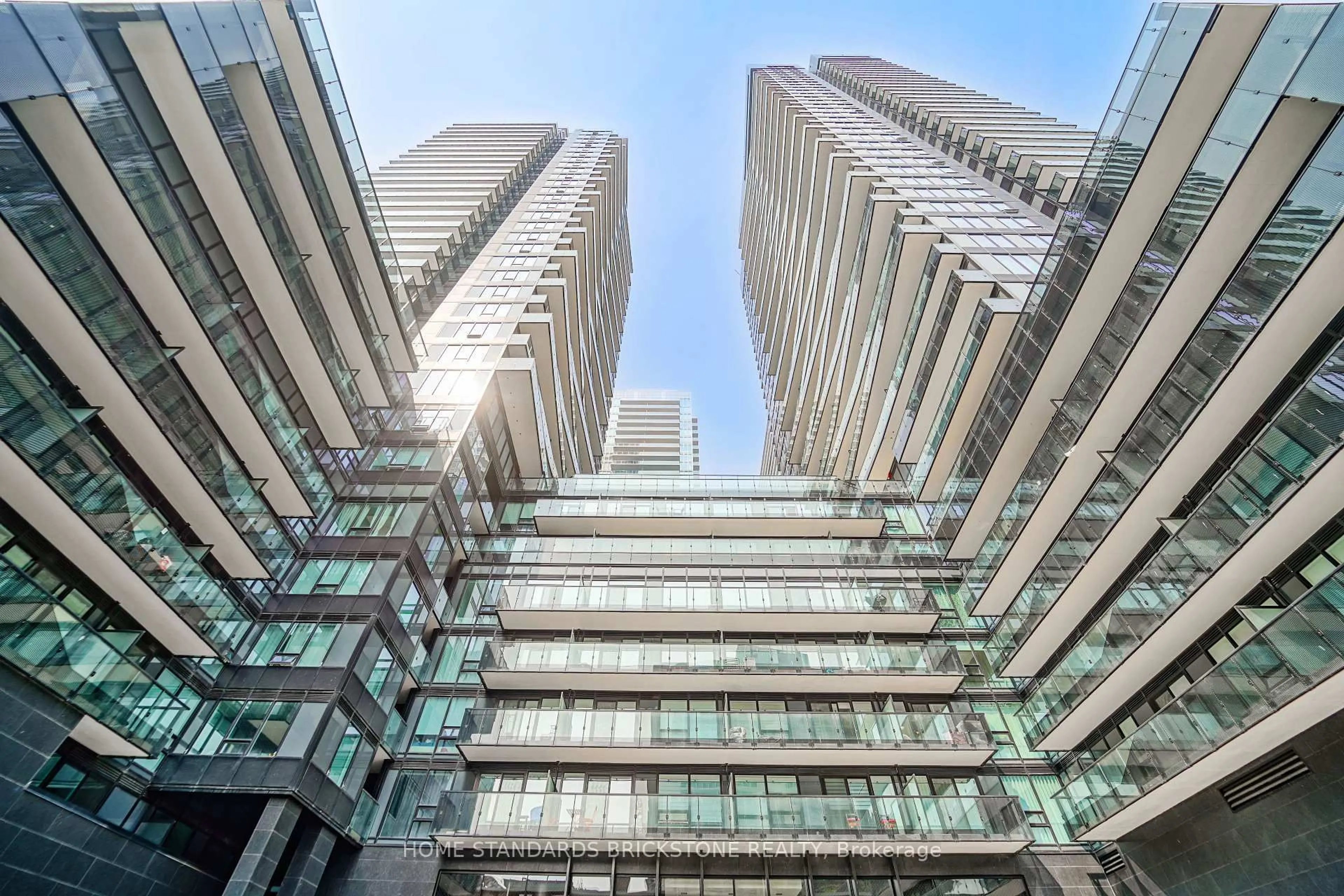 Unknown for 117 Broadway Ave #1705, Toronto Ontario M4P 1V3