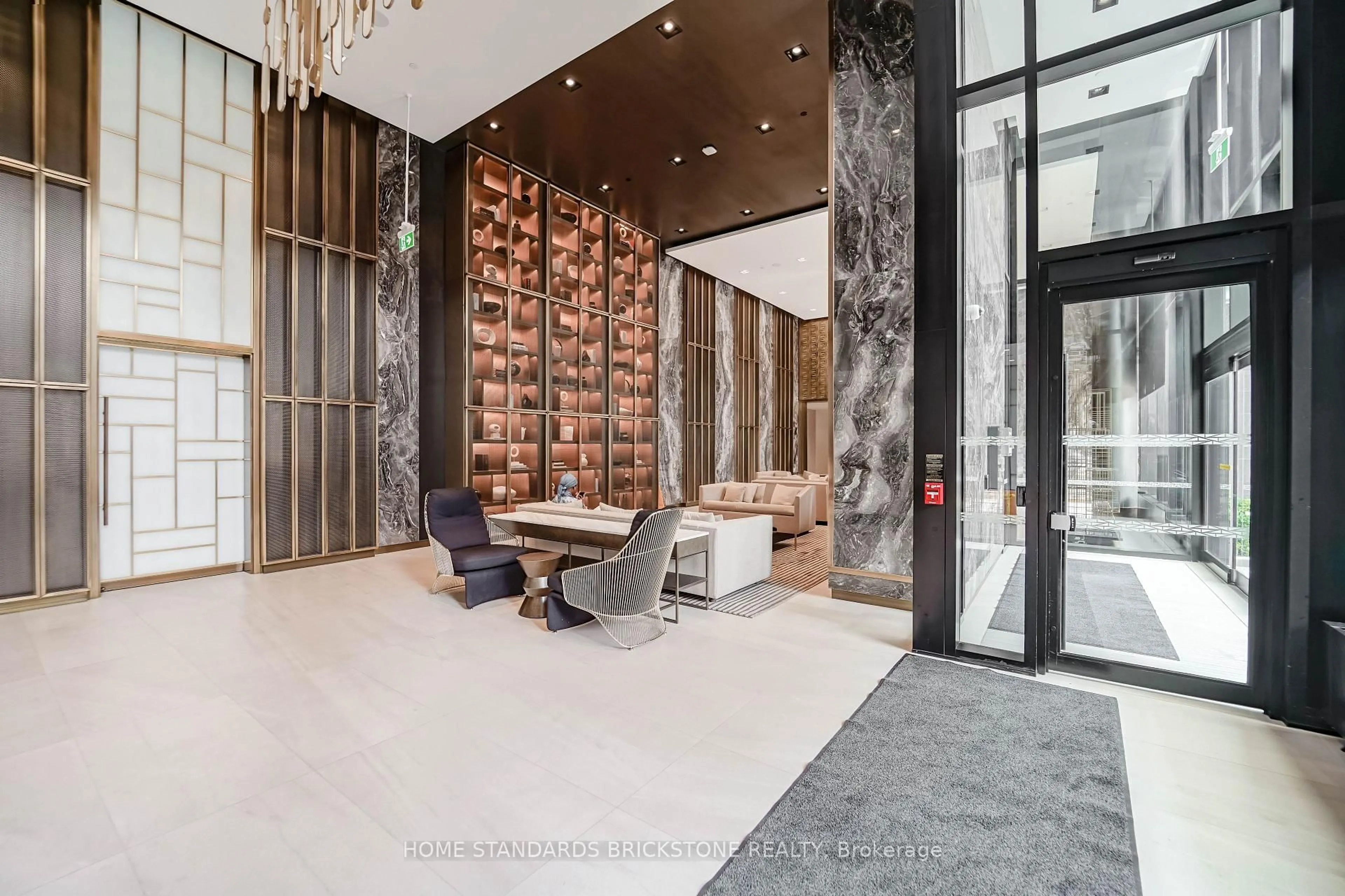 Lobby for 117 Broadway Ave #1705, Toronto Ontario M4P 1V3
