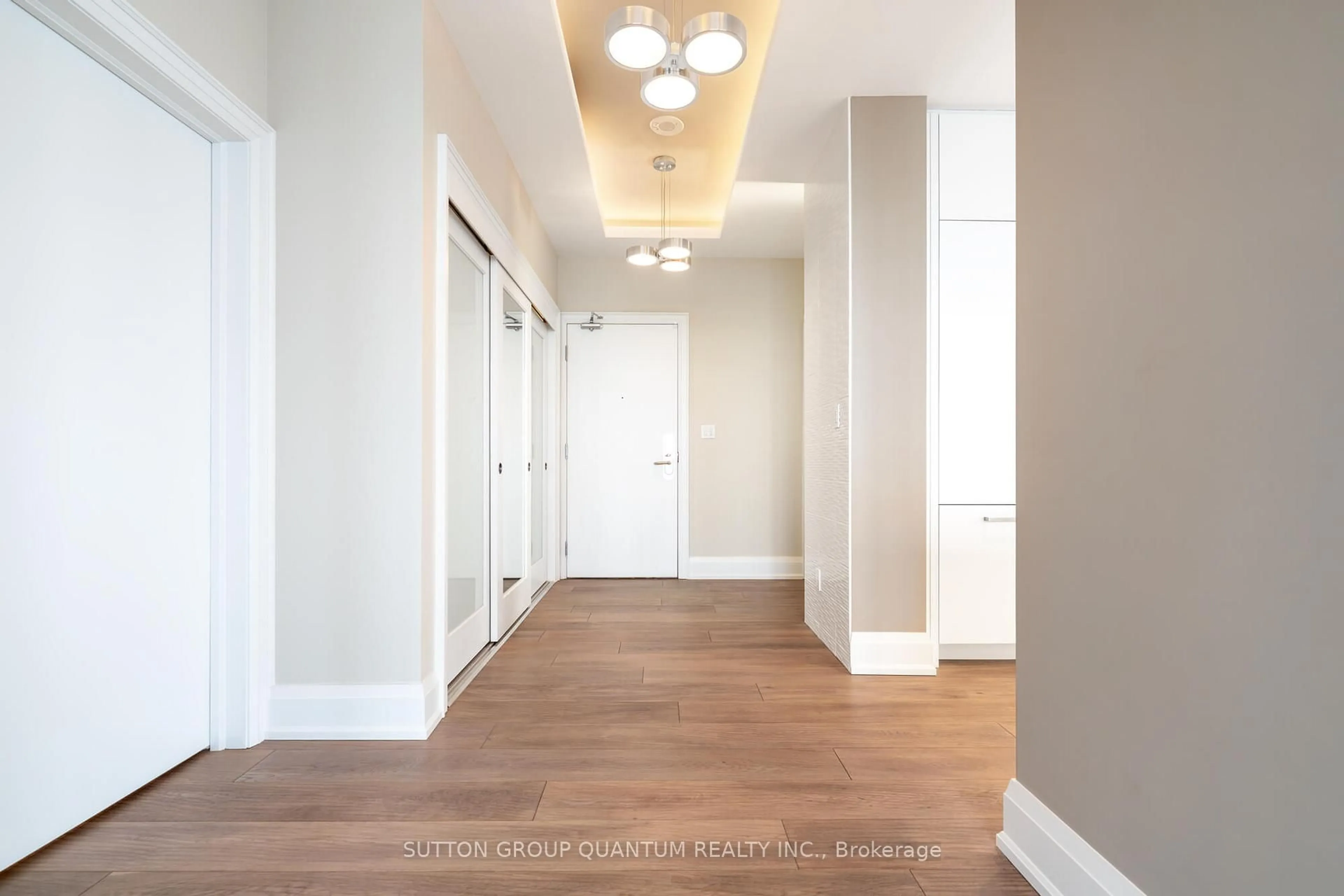Indoor entryway for 65 Bremner Blvd #Sph5304, Toronto Ontario M5J 0A7