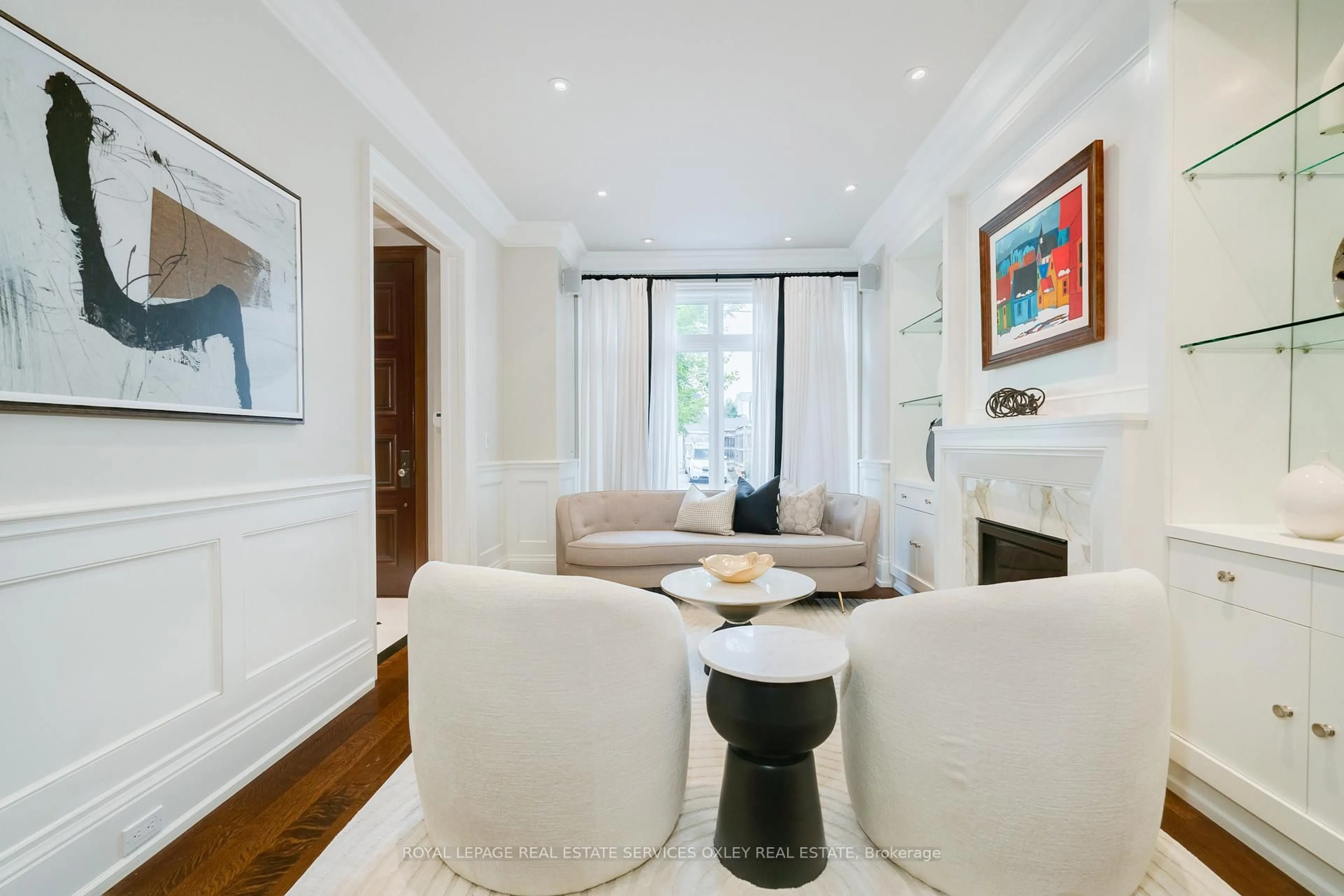 Living room with furniture, unknown for 149 Ronan Ave, Toronto Ontario M4N 2Y2