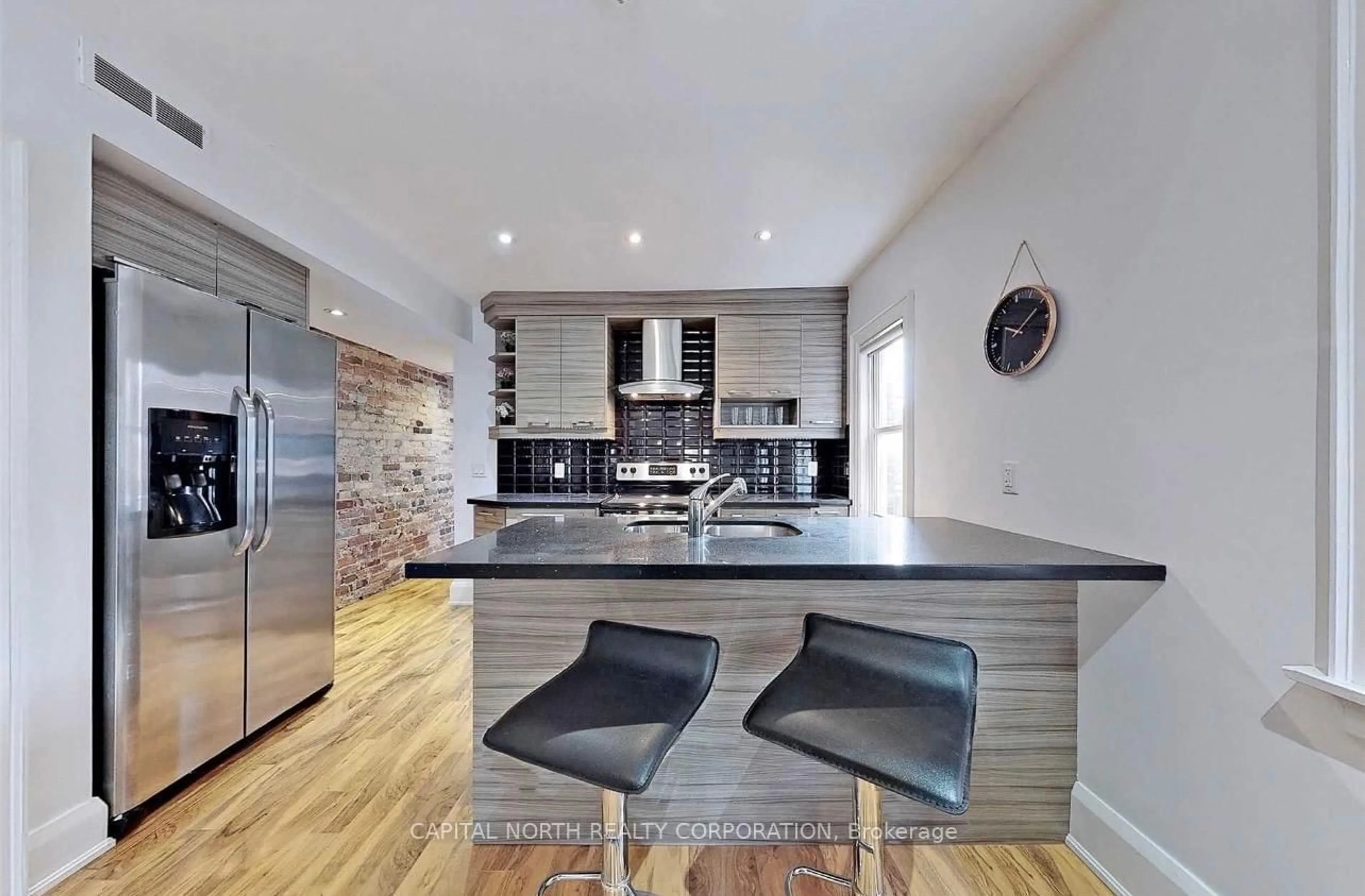 Contemporary kitchen, unknown for 4 Belle Ayre Blvd, Toronto Ontario M4S 2P7