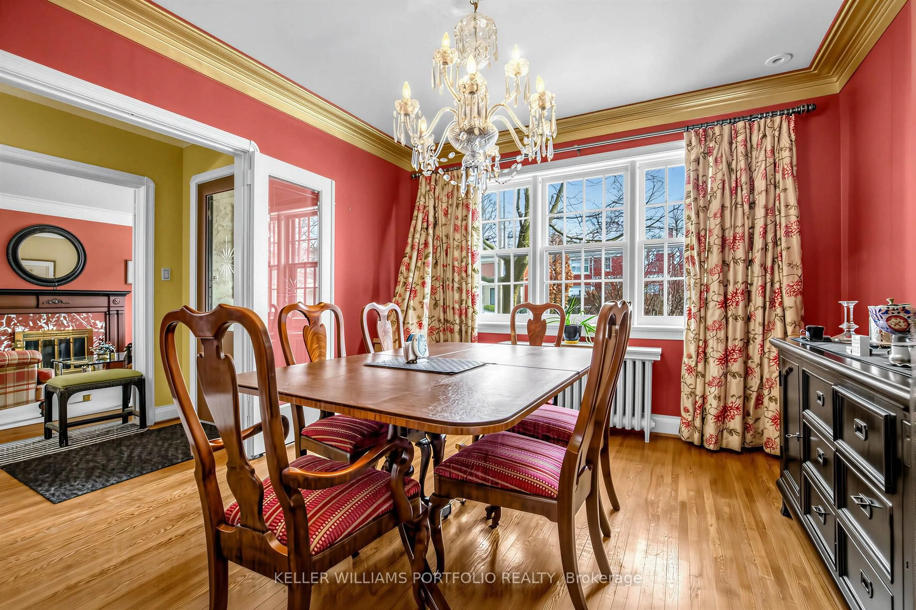 Dining room, wood/laminate floor for 22 Glen Cedar Rd, Toronto Ontario M6C 3G1
