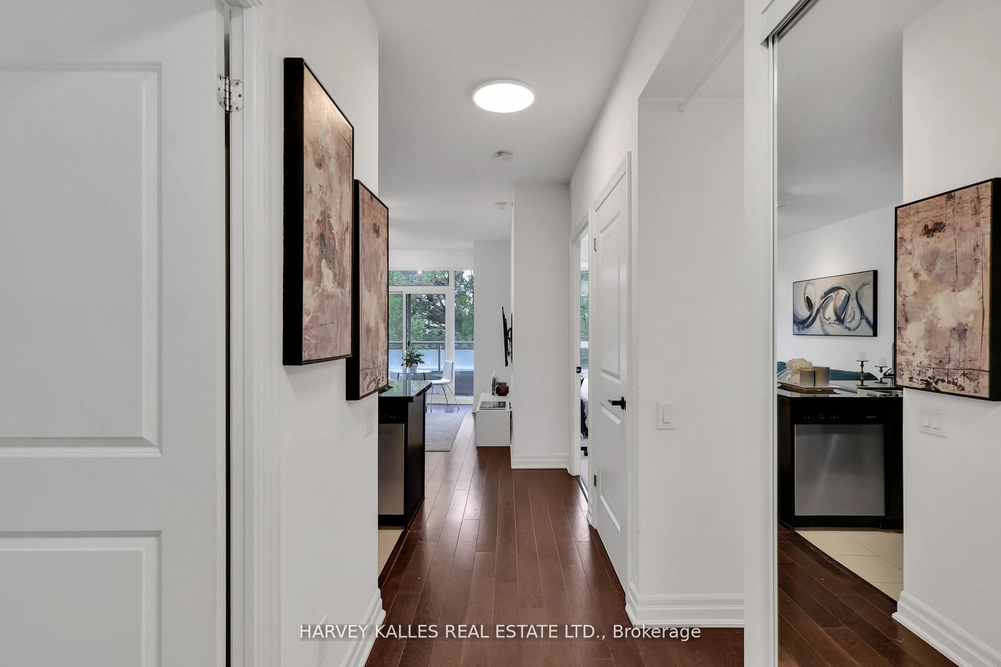 Indoor entryway for 17 Ruddington Dr #305, Toronto Ontario M2K 0A8