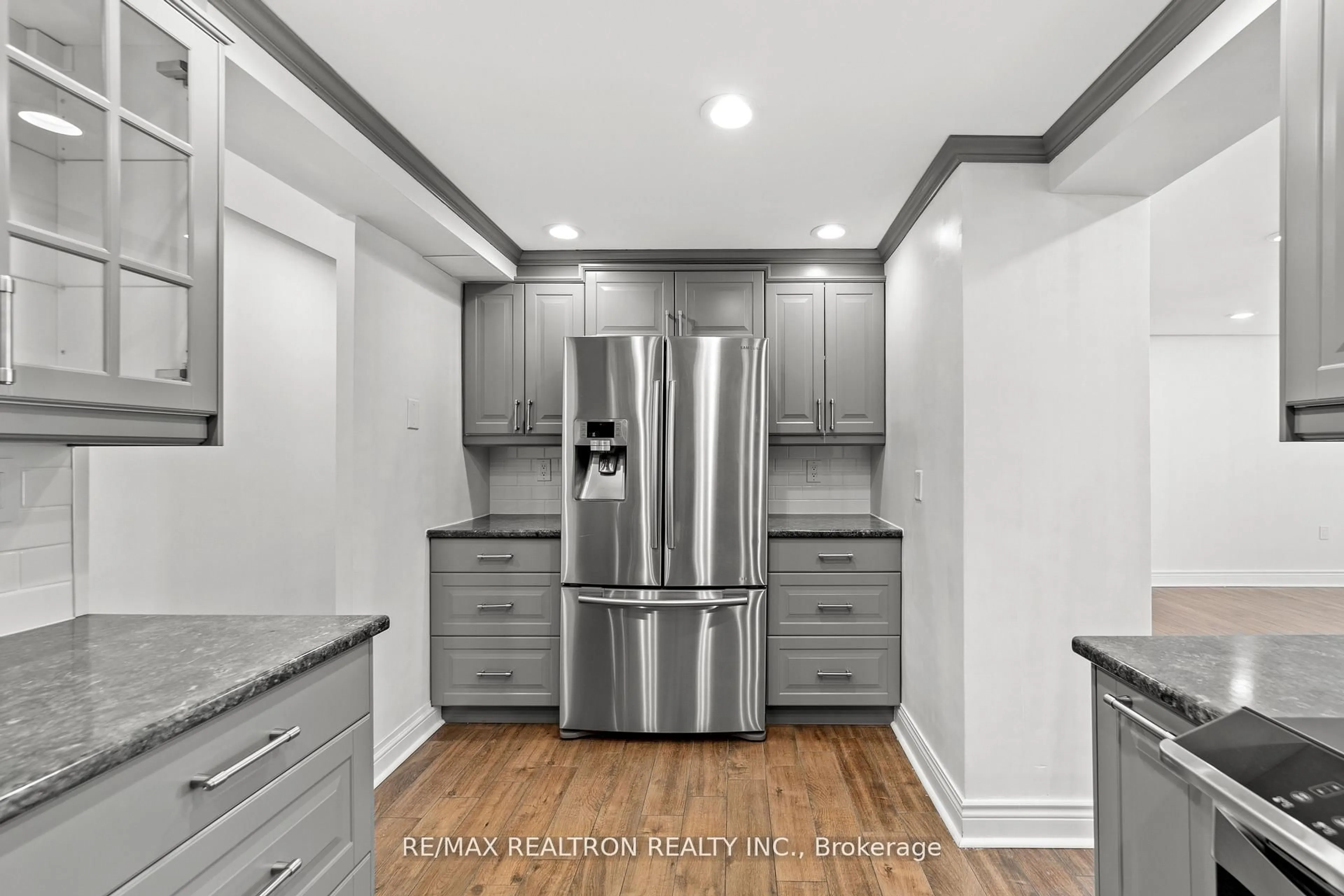 Open concept kitchen, unknown for 130 Neptune Dr #702, Toronto Ontario M6A 1X5