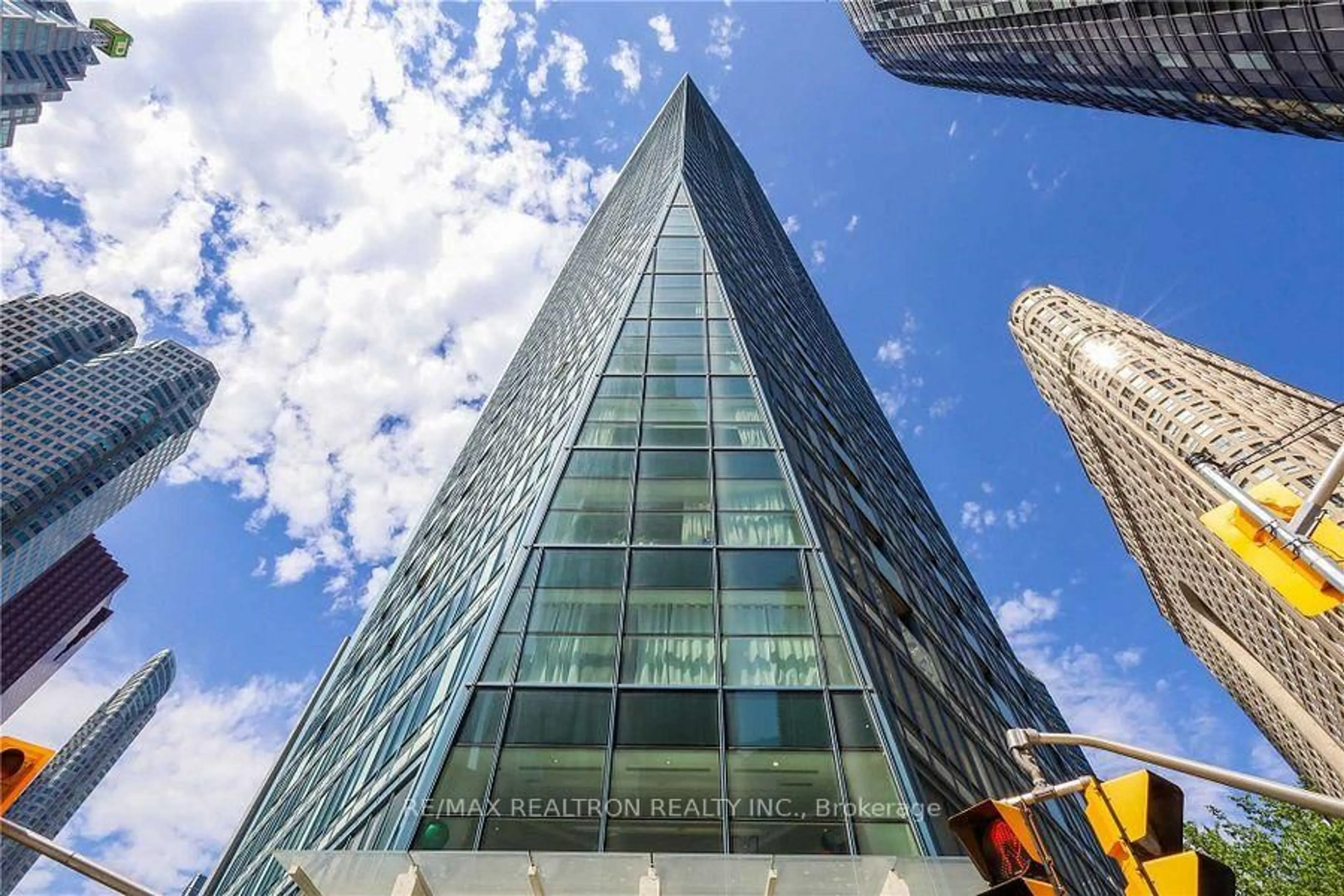 Indoor foyer for 8 The Esplanade Ave #3803, Toronto Ontario M5E 0A6