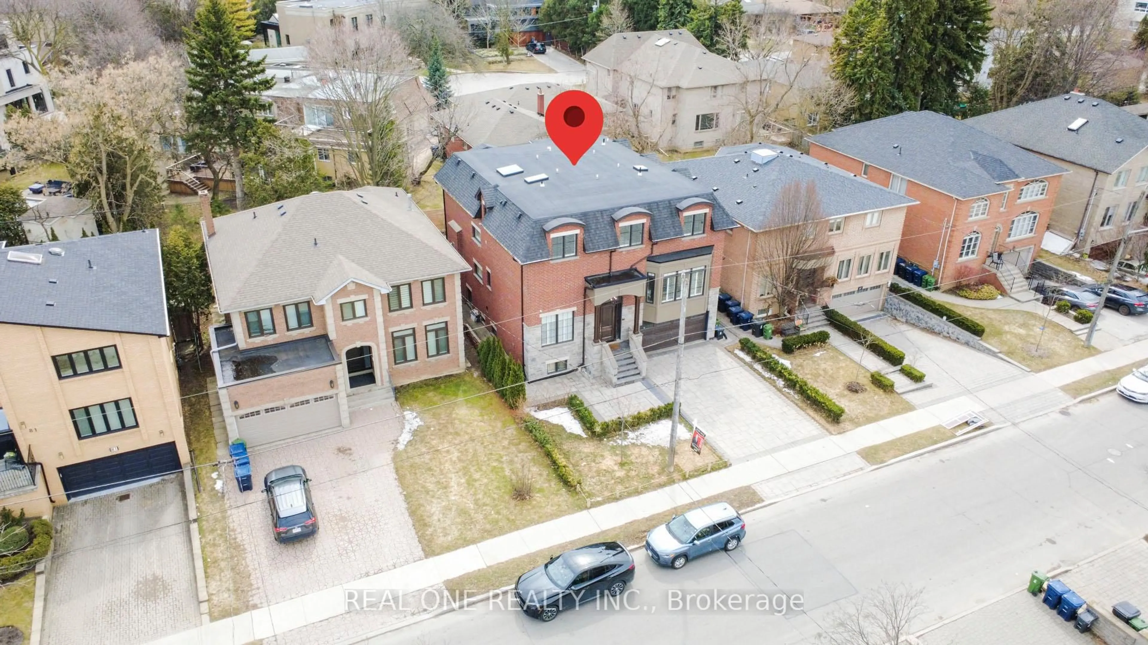 A pic from outside/outdoor area/front of a property/back of a property/a pic from drone, street for 85 Dell Park Ave, Toronto Ontario M6B 2T9