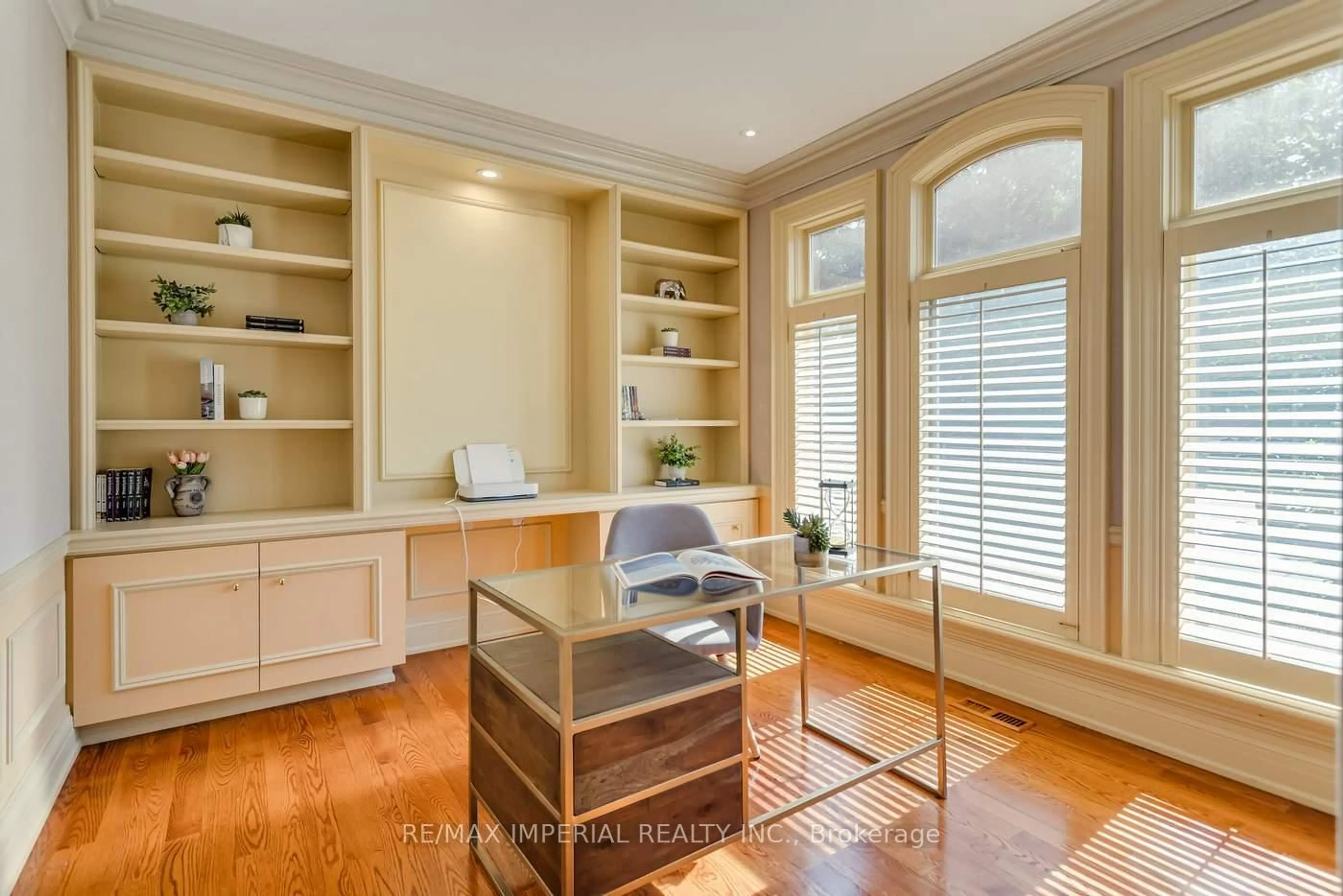 Unknown for 270 Spring Garden Ave, Toronto Ontario M2N 3G9