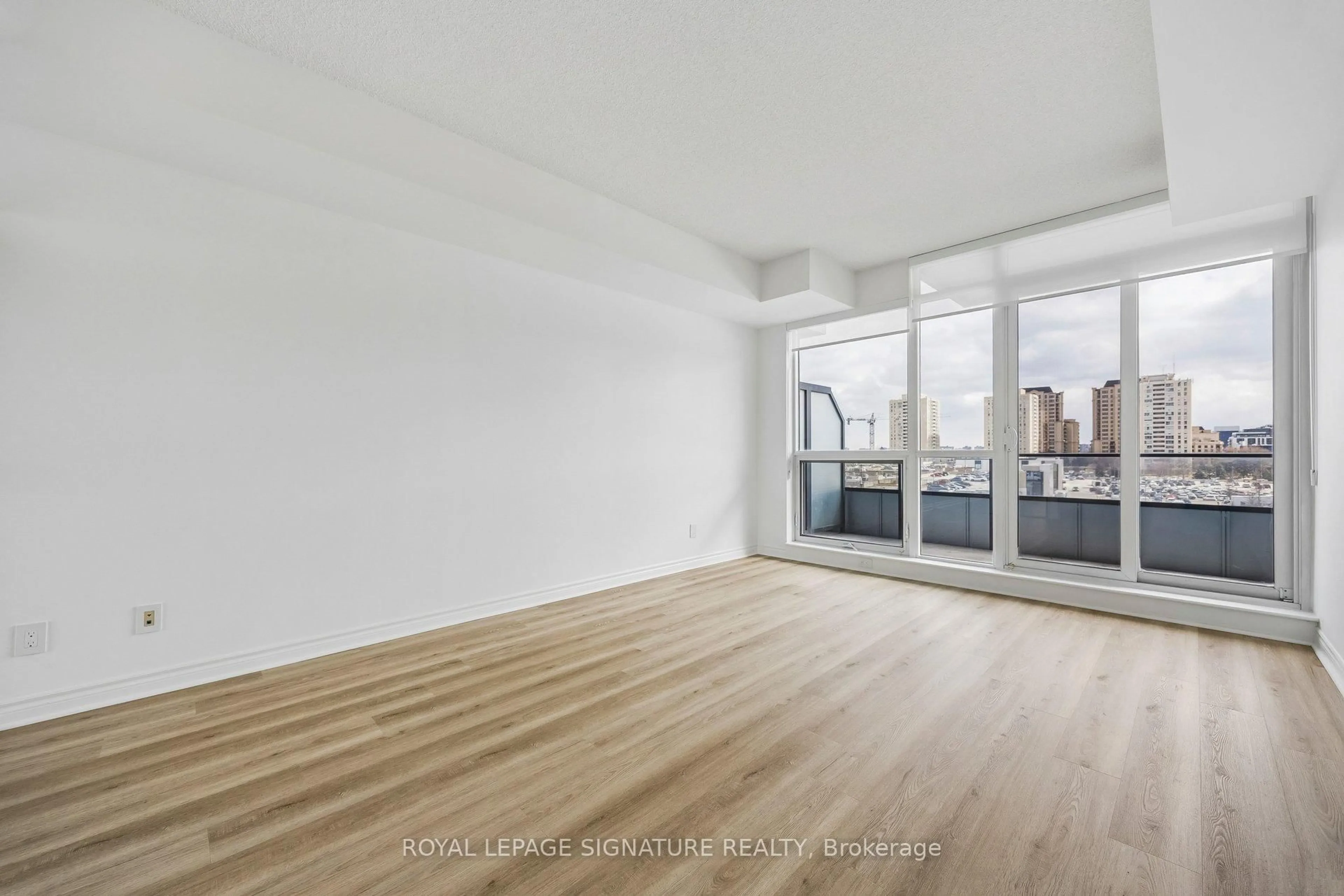 A pic of a room for 2885 Bayview Ave #203, Toronto Ontario M2K 0A3