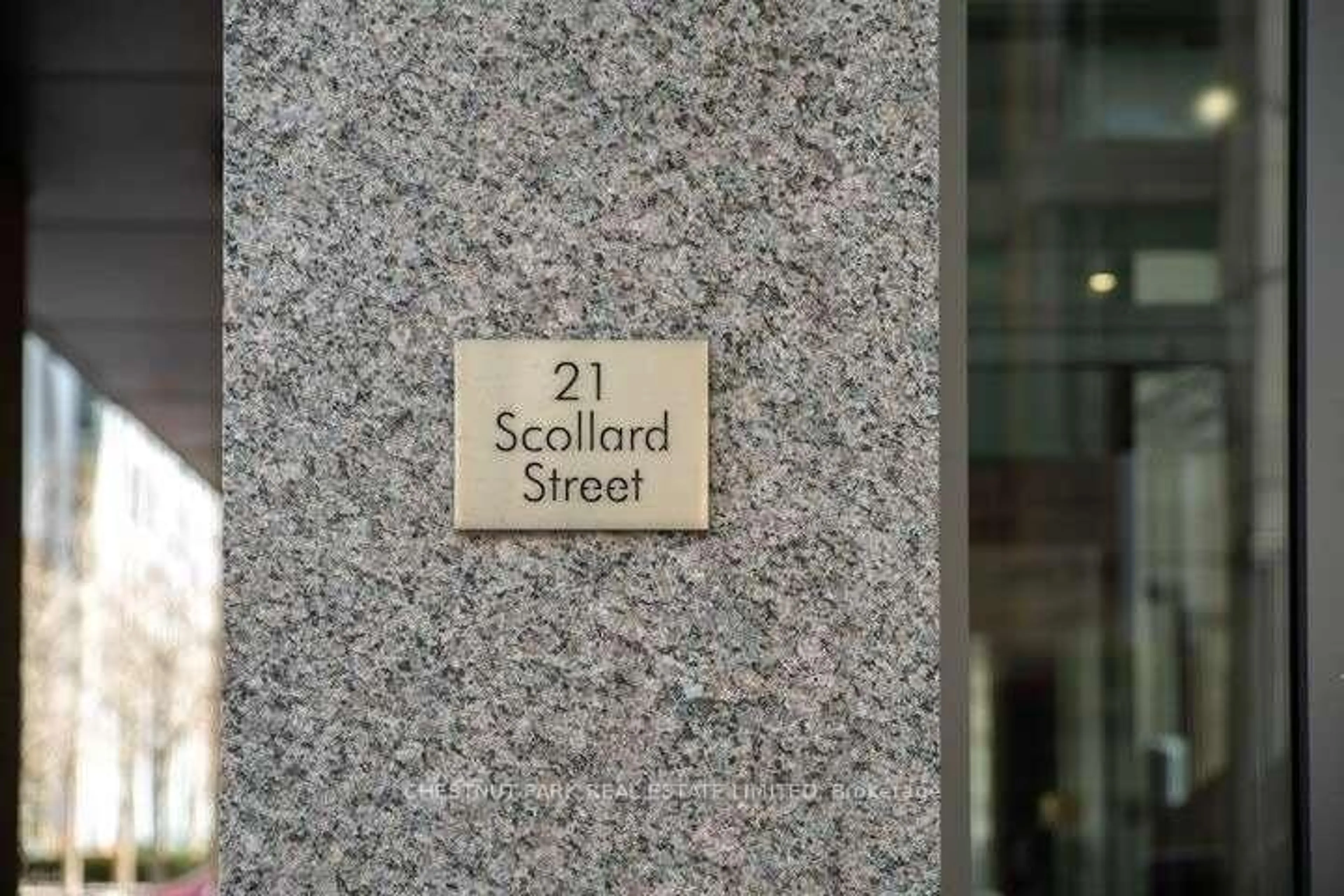 Unknown for 21 Scollard St #401, Toronto Ontario M5R 1G1