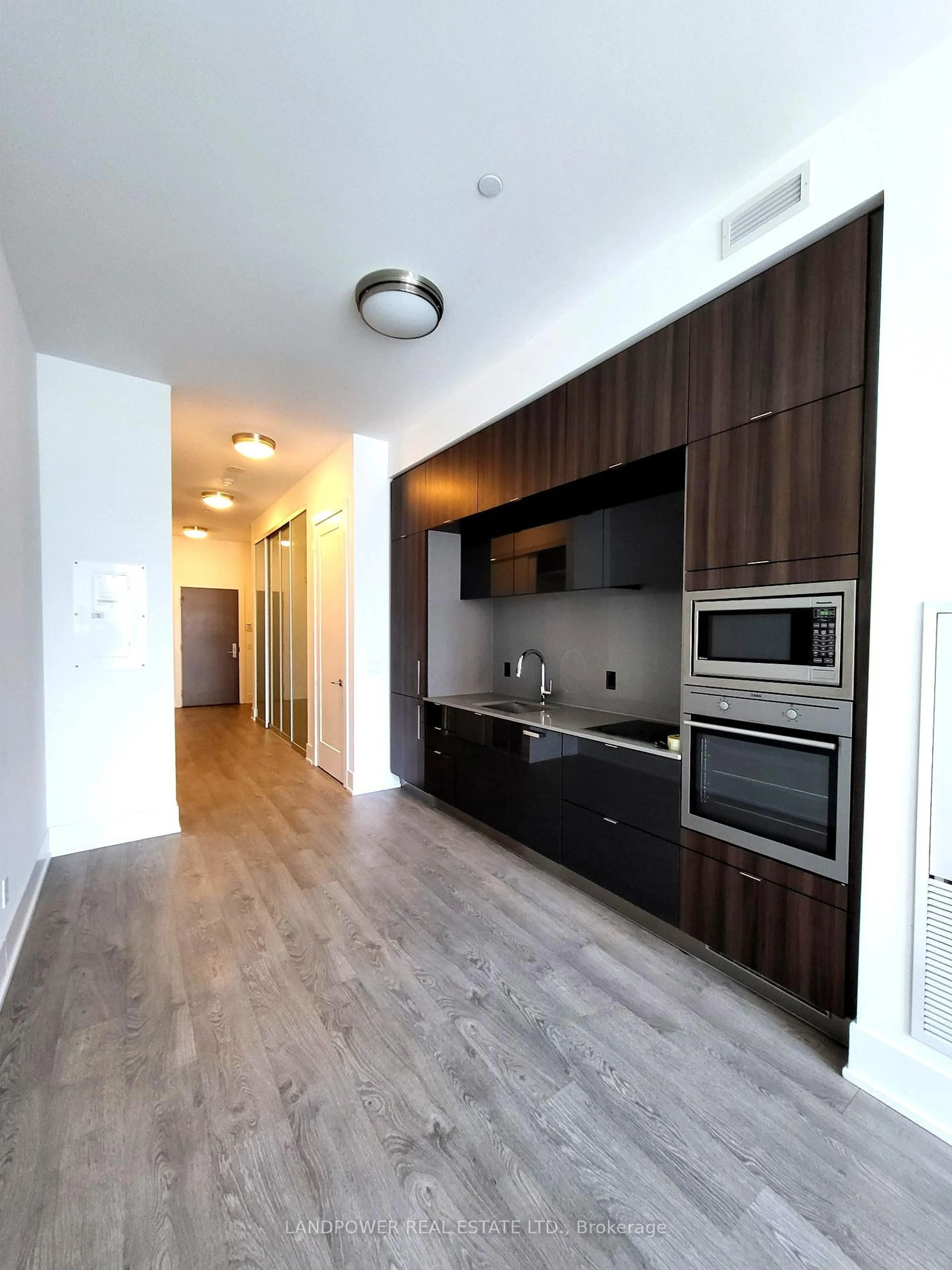 Unknown for 55 Merchants' Wharf #235, Toronto Ontario M5A 0N8