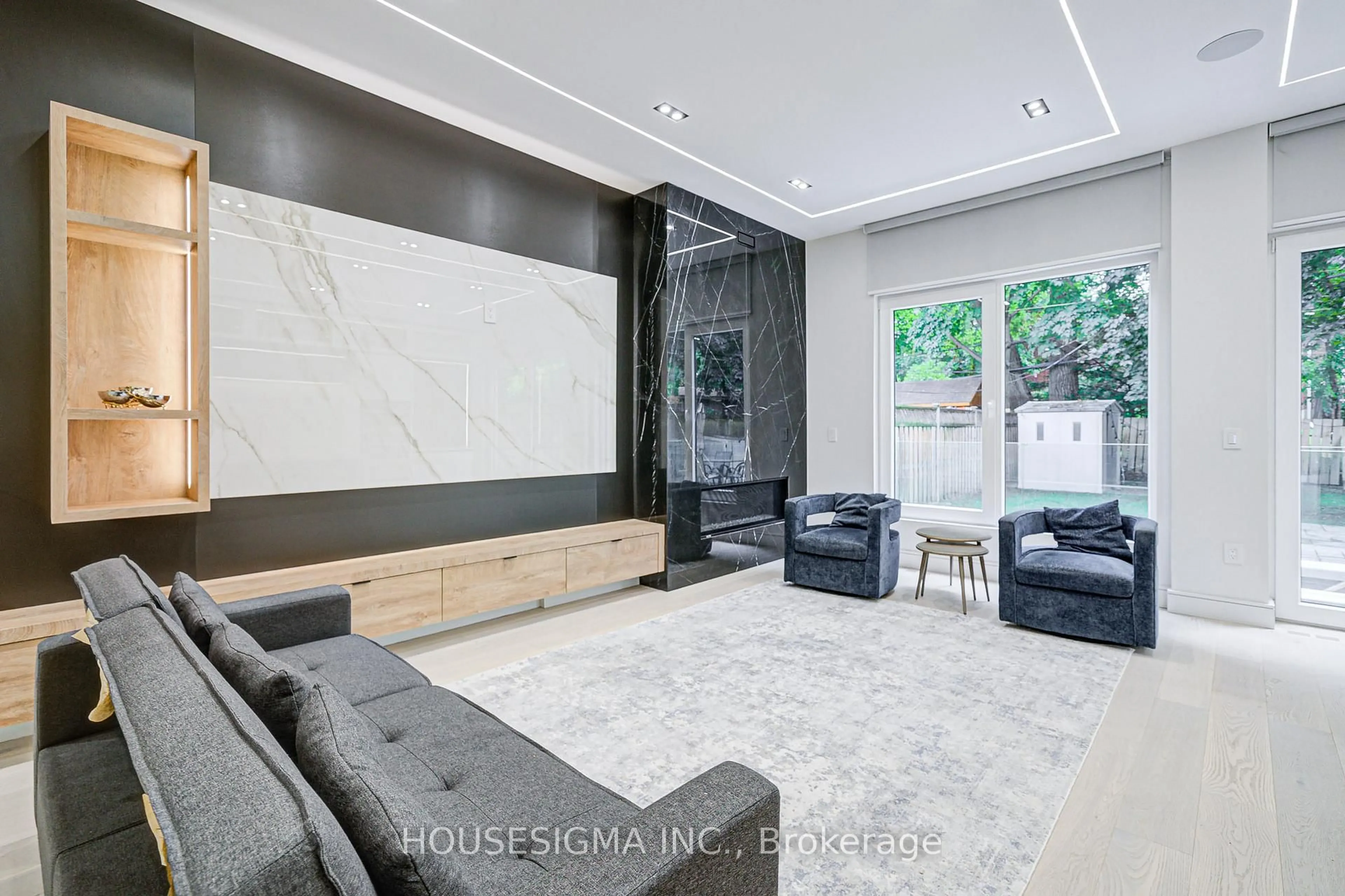 Unknown for 151 Dewbourne Ave, Toronto Ontario M6C 1Z1