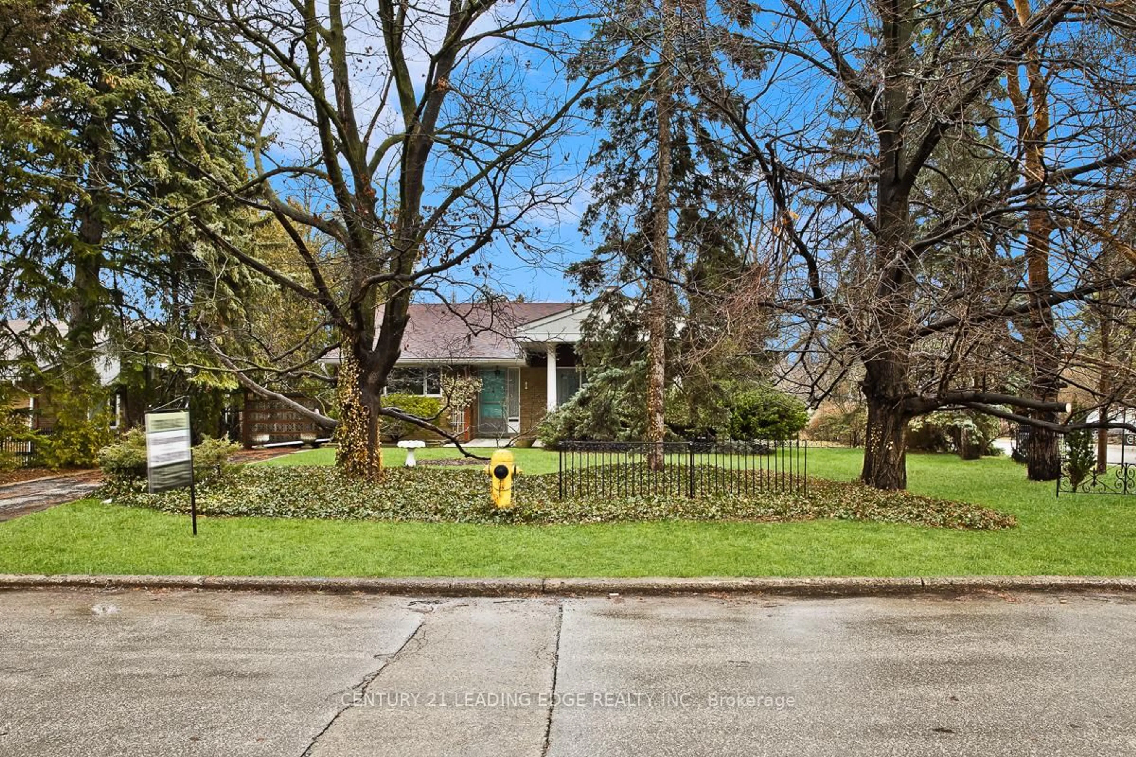 Unknown for 1 Bradgate Rd, Toronto Ontario M3B 1J6