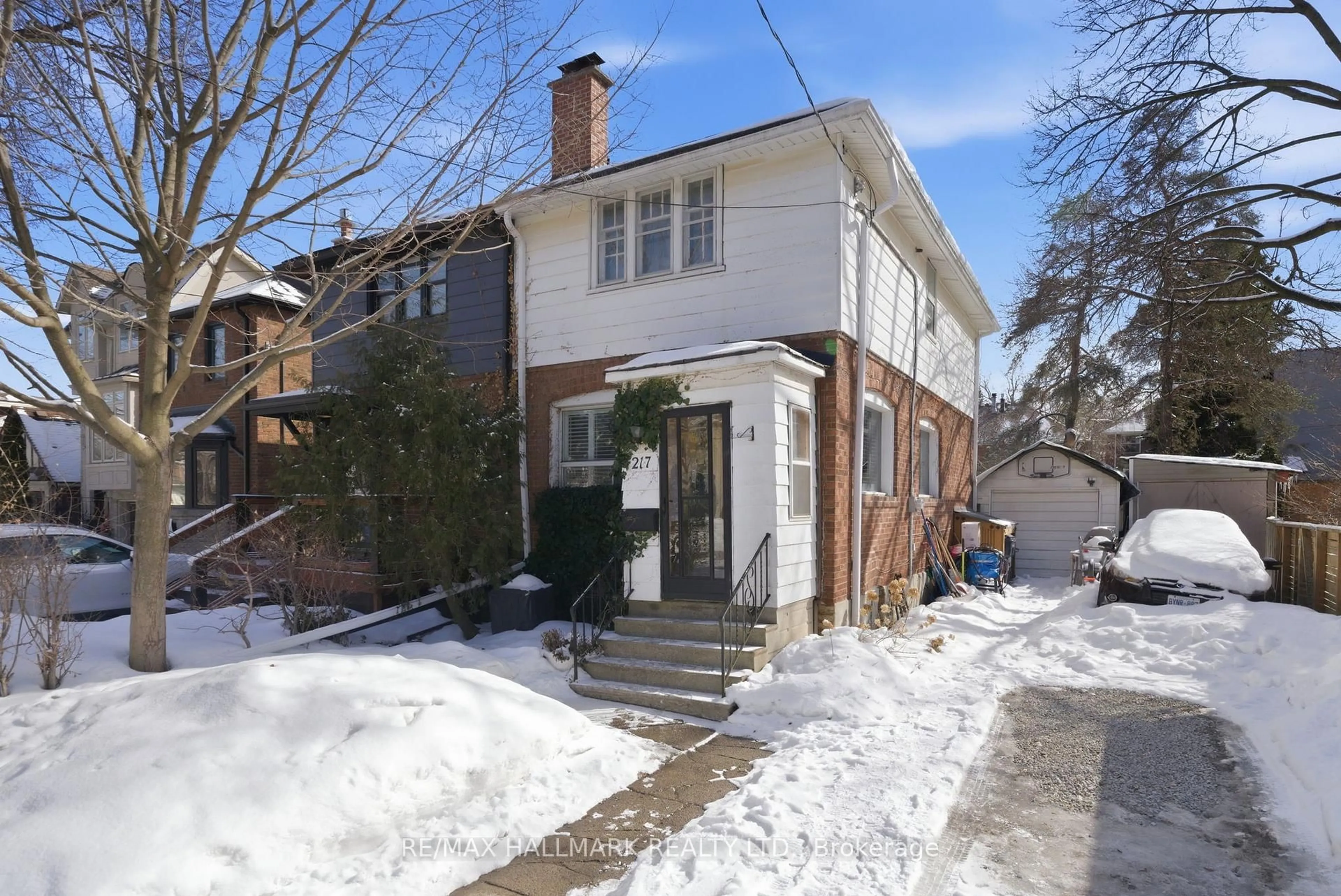 Home with brick exterior material, street for 217 Snowdon Ave, Toronto Ontario M4N 2B4