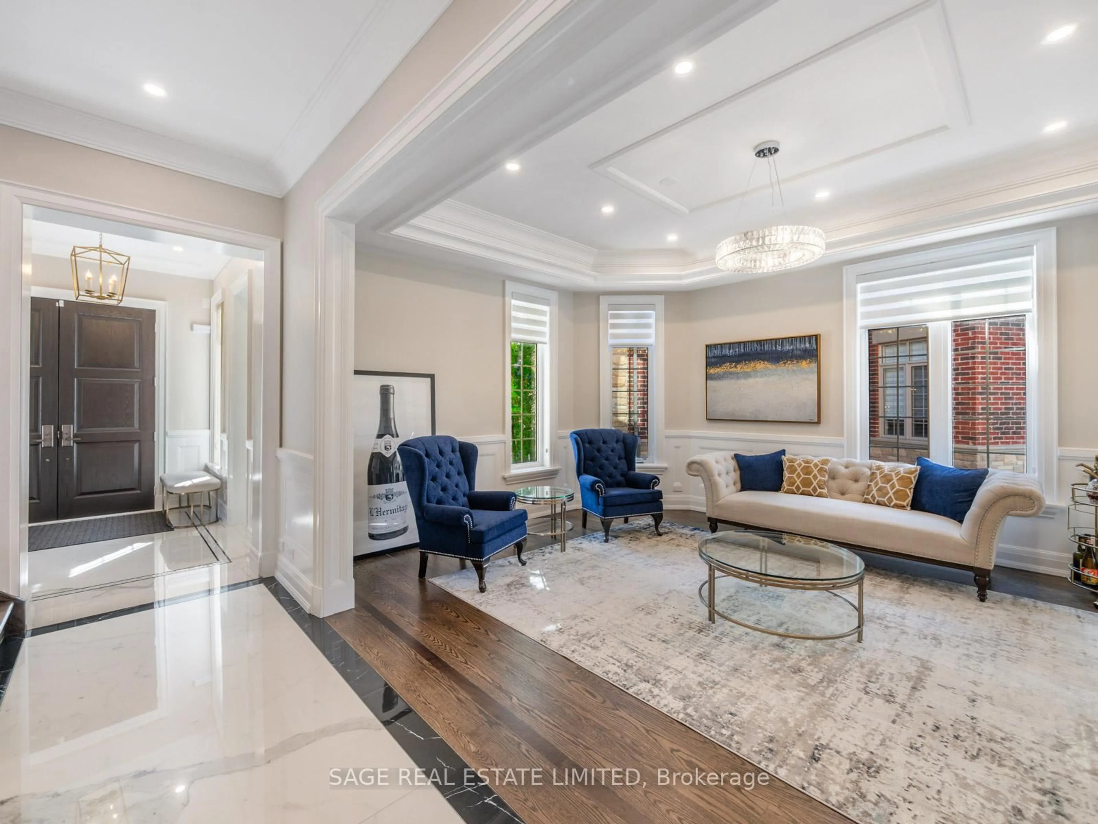 Living room with furniture, unknown for 17 Daniel Cozens Crt, Toronto Ontario M2R 0A7