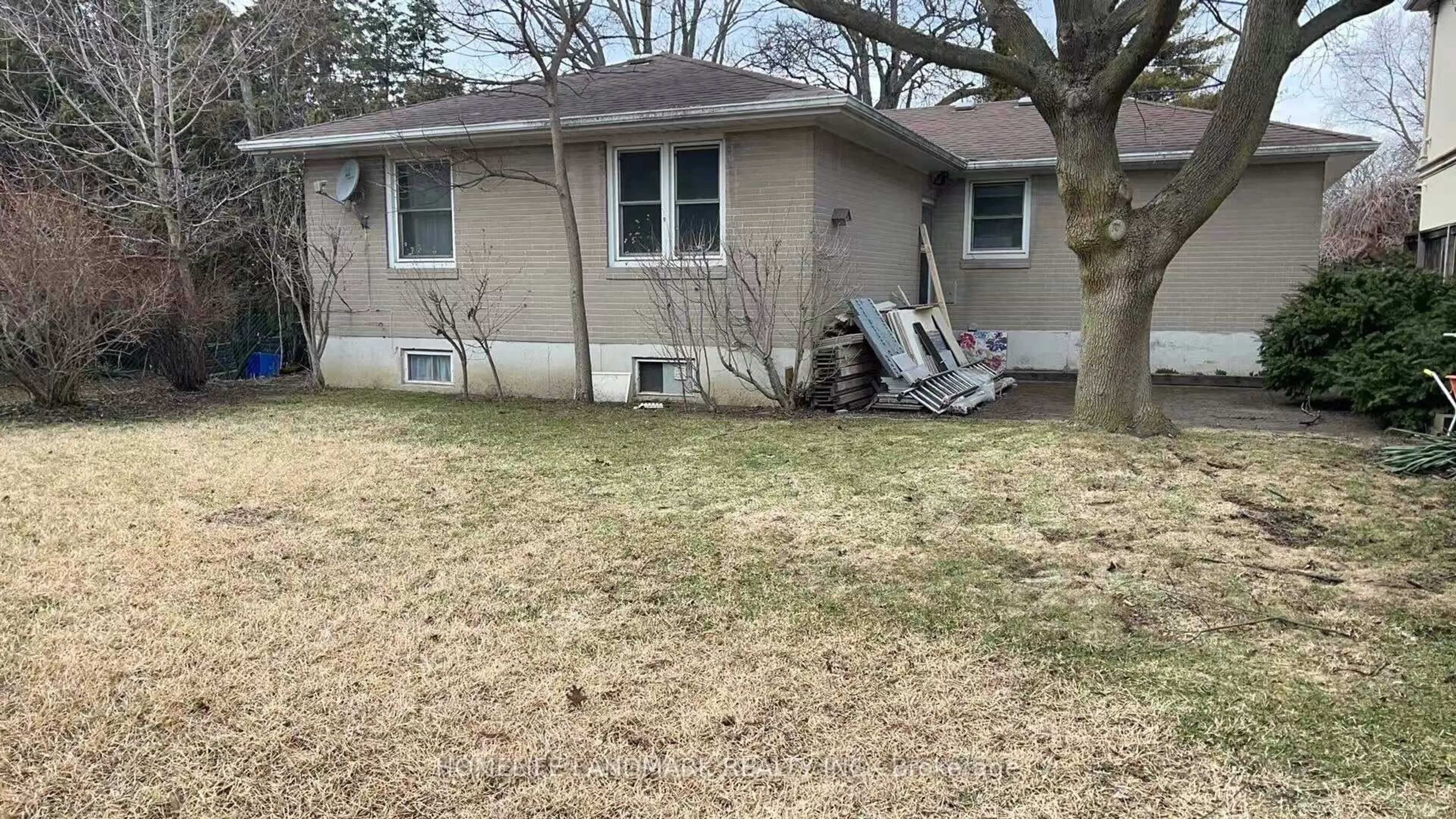 Unknown for 5 Park Glen Dr, Toronto Ontario M3B 1K4