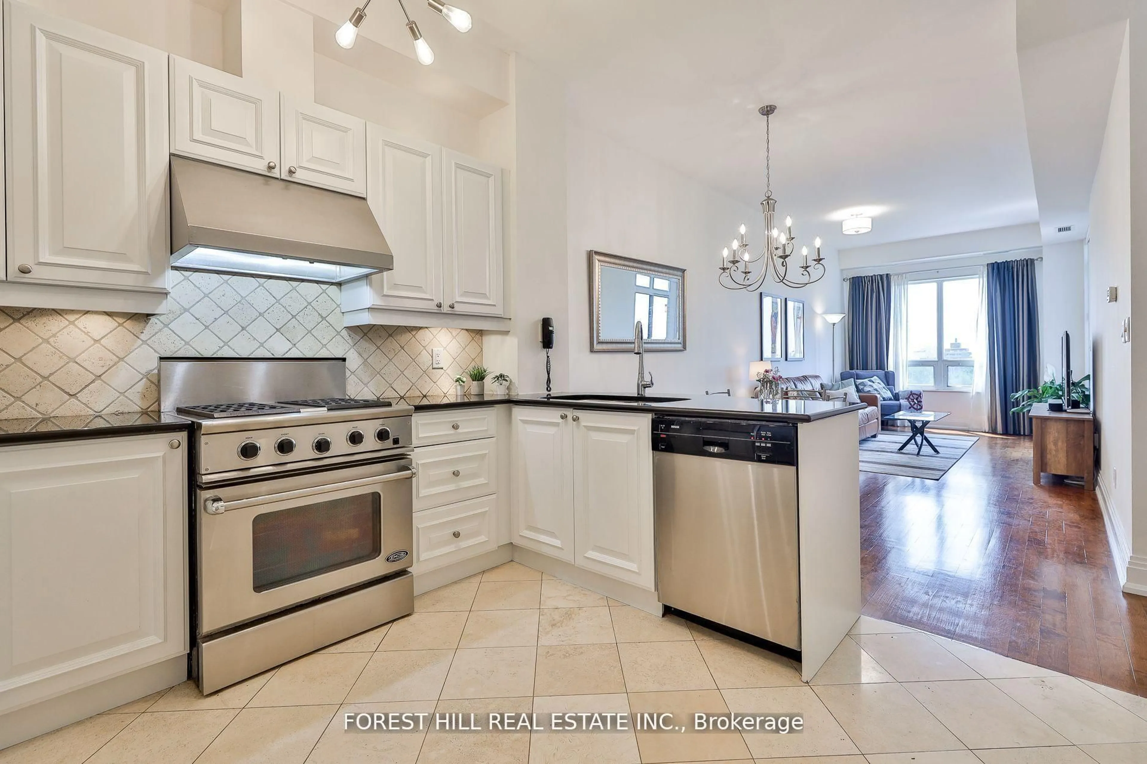 Open concept kitchen, ceramic/tile floor for 99 Avenue Rd #1006, Toronto Ontario M5R 2G5