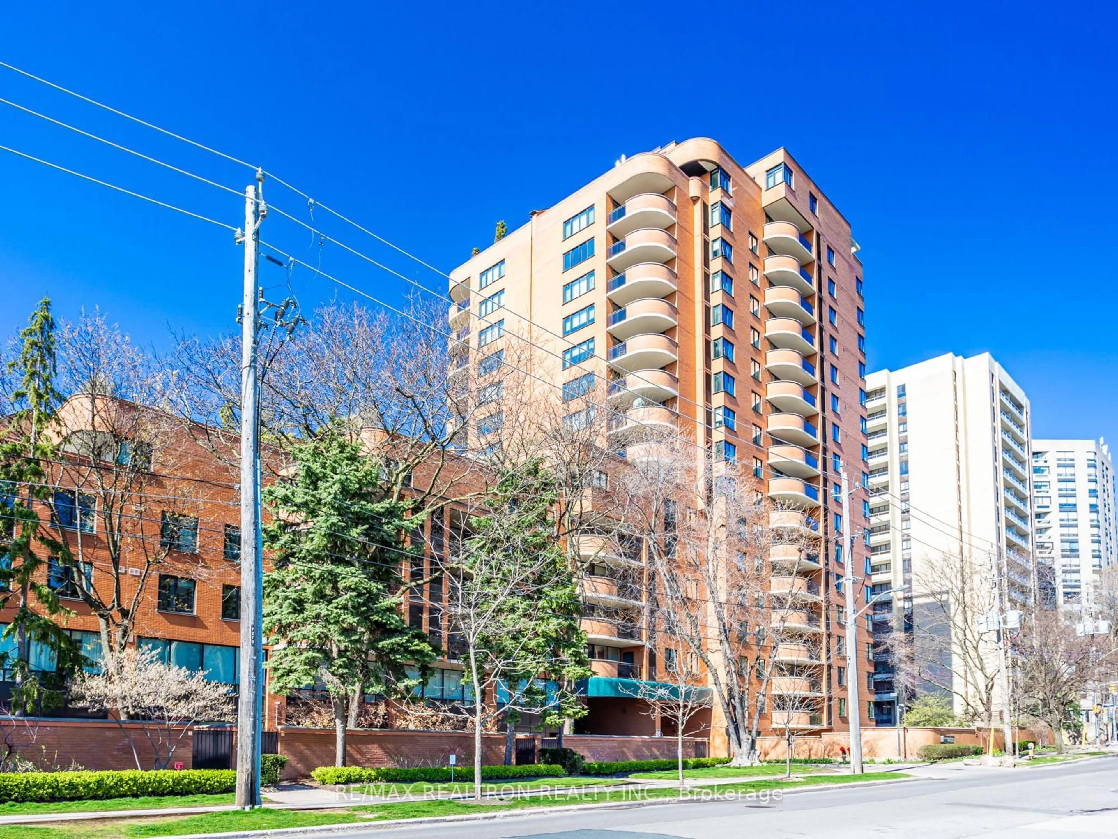 Unknown for 260 Heath St #404, Toronto Ontario M5P 3L6