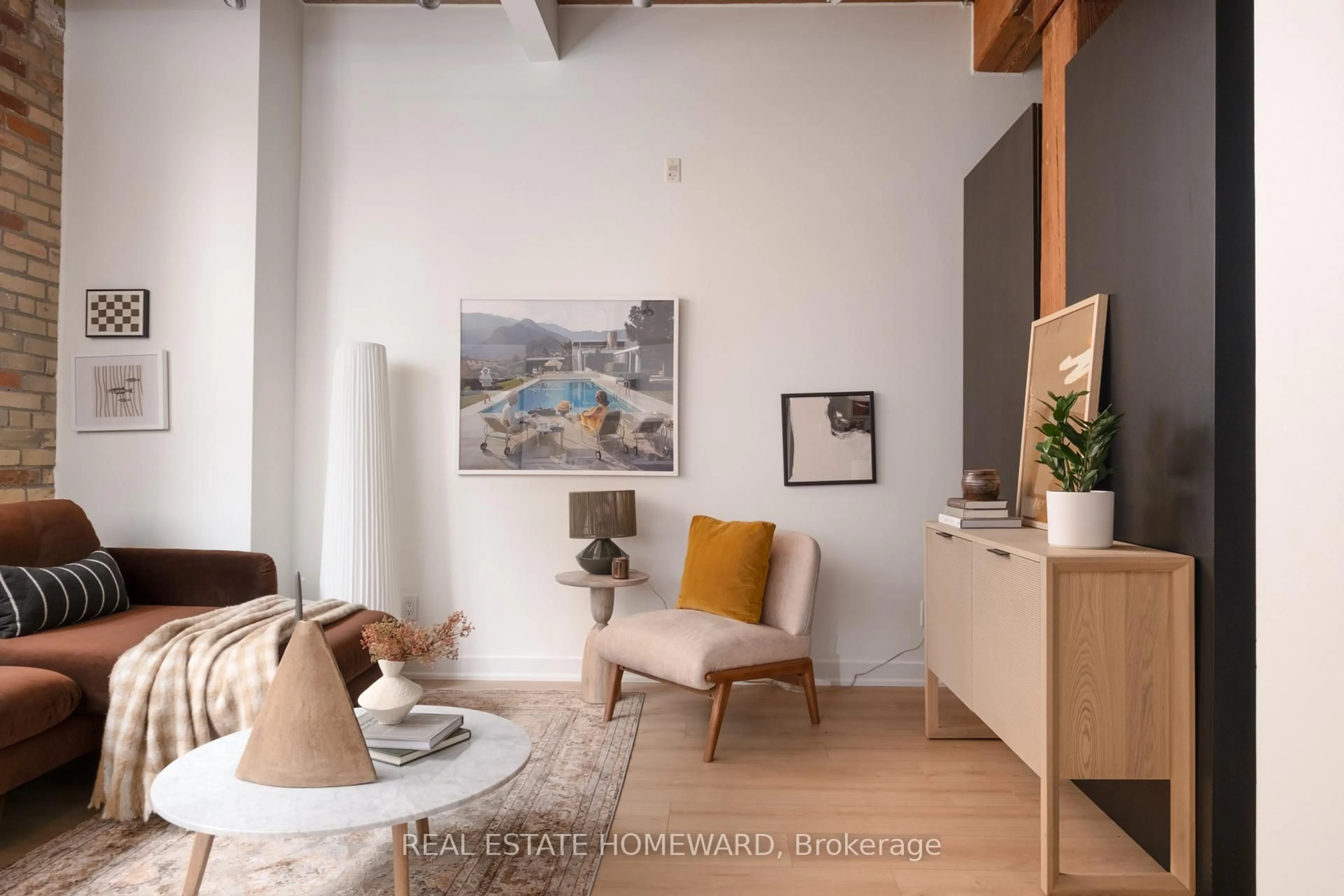 Unknown for 955 Queen St #321, Toronto Ontario M6J 3X5