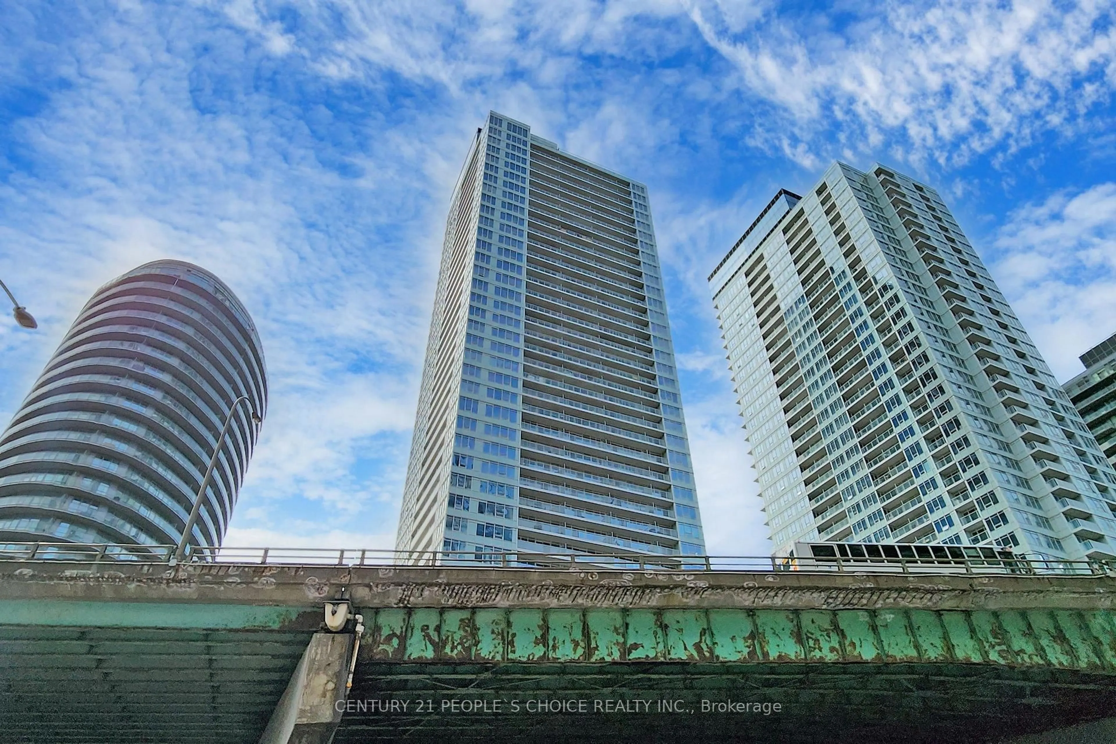 Unknown for 17 Bathurst St #1006, Toronto Ontario M5V 0N1