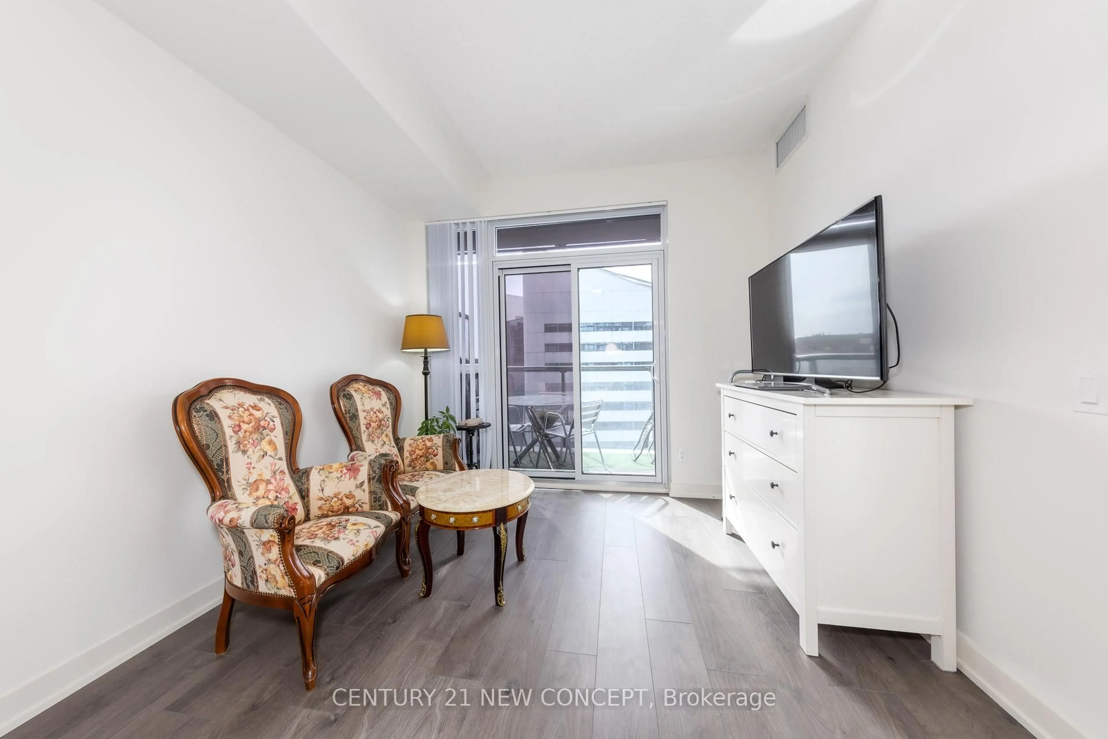 Living room with furniture, unknown for 4955 Yonge St #2712, Toronto Ontario M2N 0L8