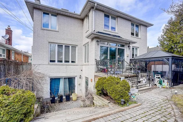 17 Averill Cres, Toronto 4