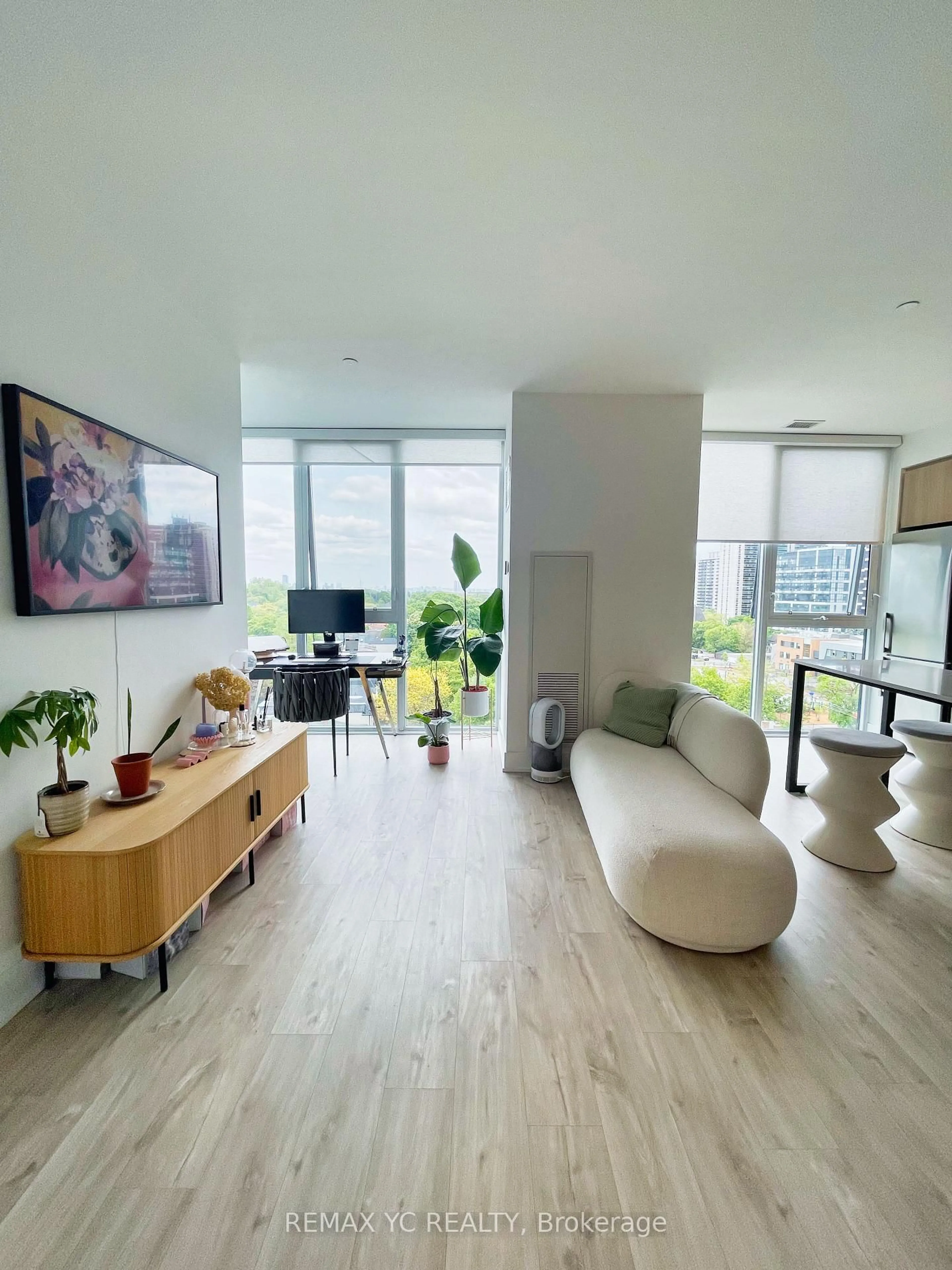 Living room with furniture, unknown for 1 Belsize Dr #801, Toronto Ontario M4S 0B9