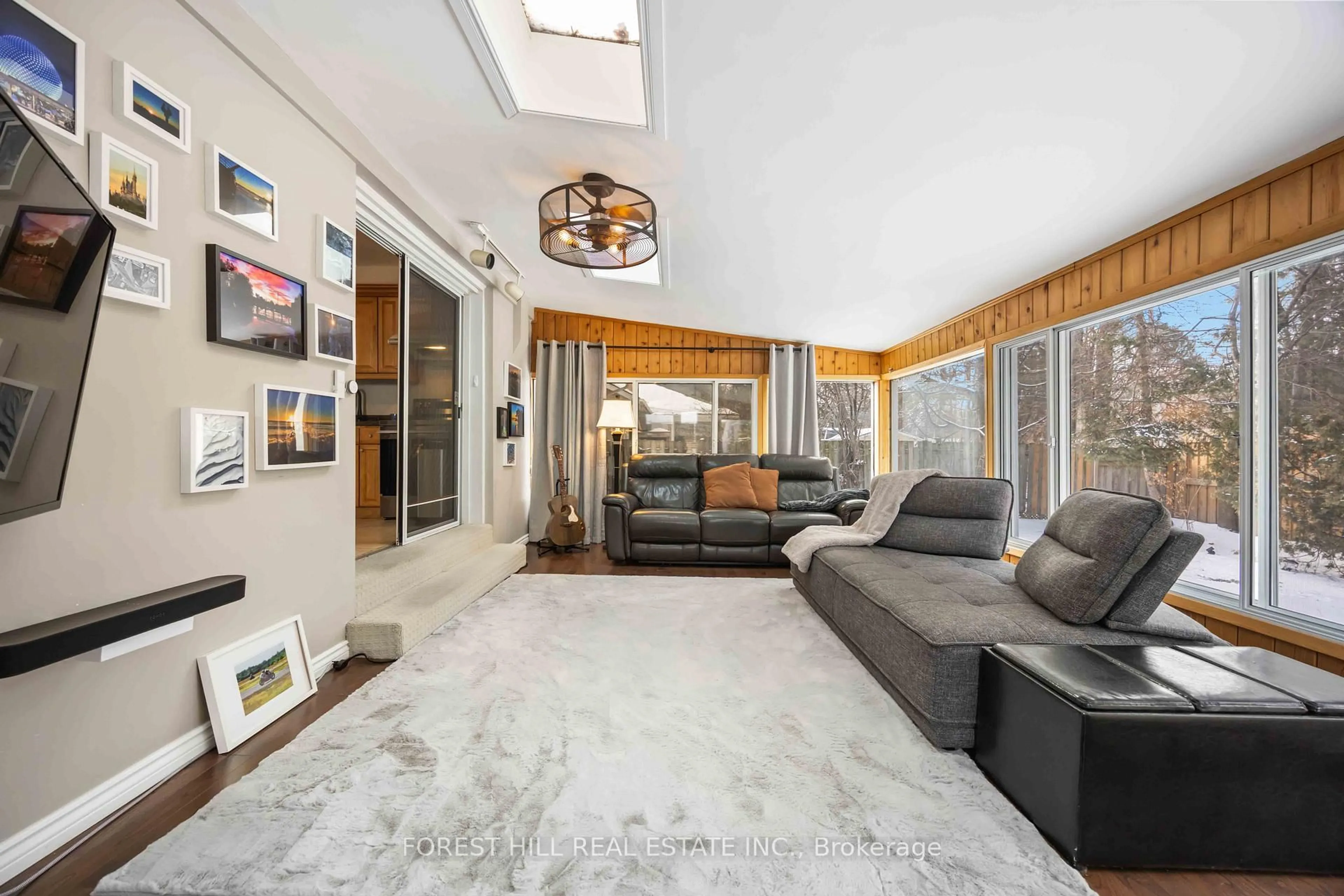 Unknown for 44 Addison Cres, Toronto Ontario M3B 1K8