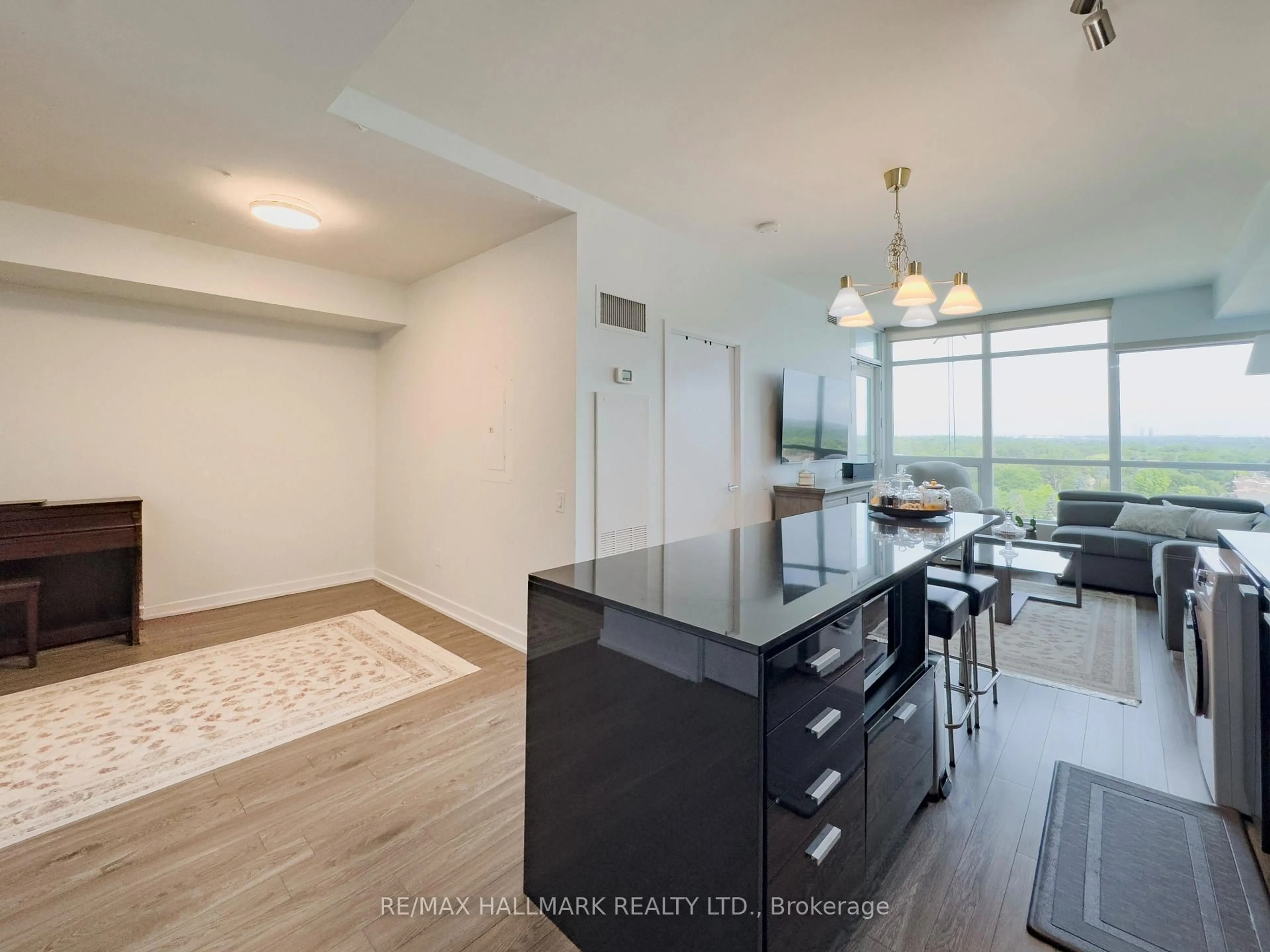 Open concept kitchen, unknown for 15 Singer Crt #Ph06, Toronto Ontario M2K 0B1