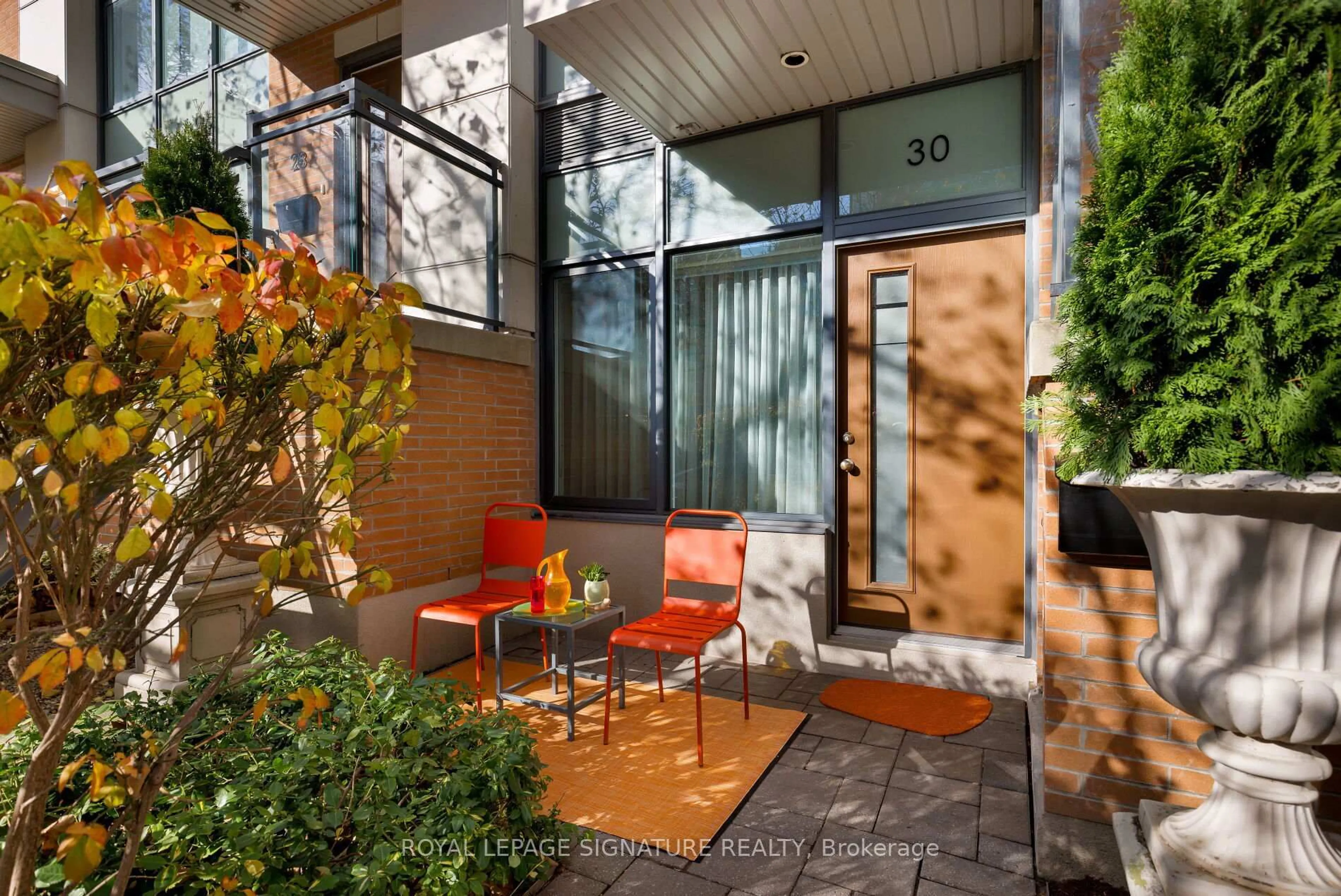 Patio, street for 30 Cole St, Toronto Ontario M5A 4M3