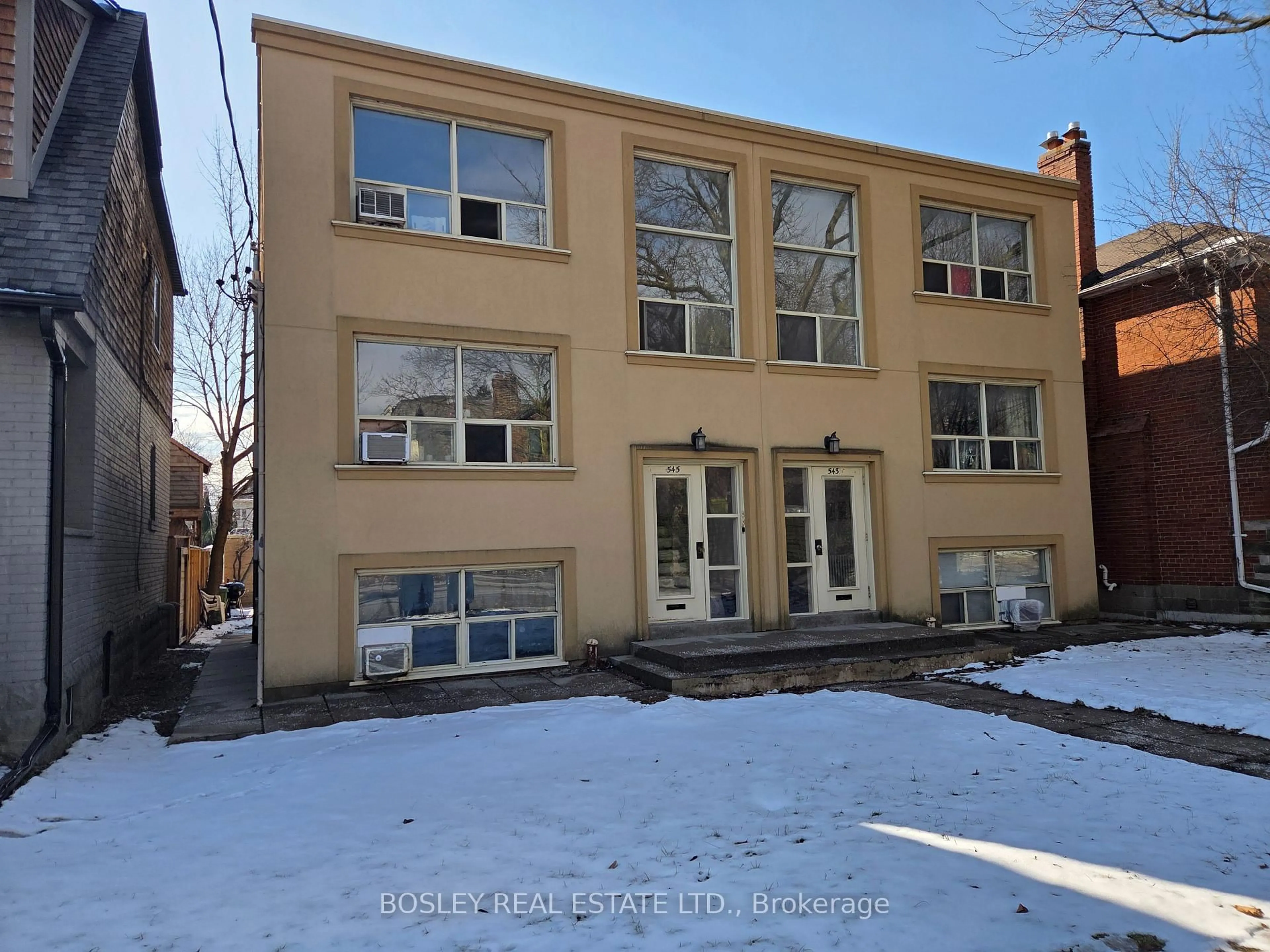 A pic from outside/outdoor area/front of a property/back of a property/a pic from drone, building for 543 Davisville Ave, Toronto Ontario M4S 1J2