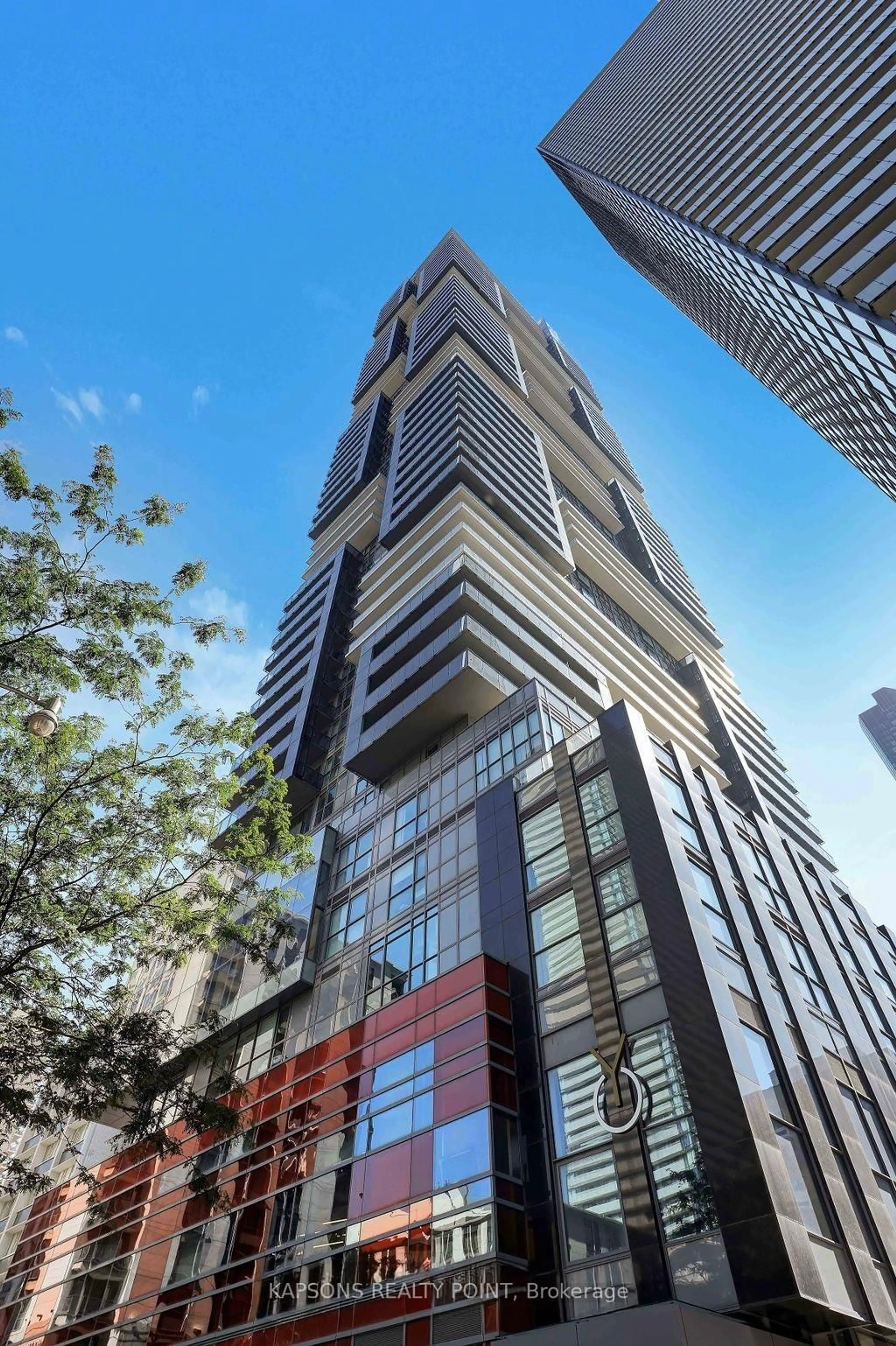 Indoor foyer for 7 Grenville St #6512, Toronto Ontario M4Y 1A1